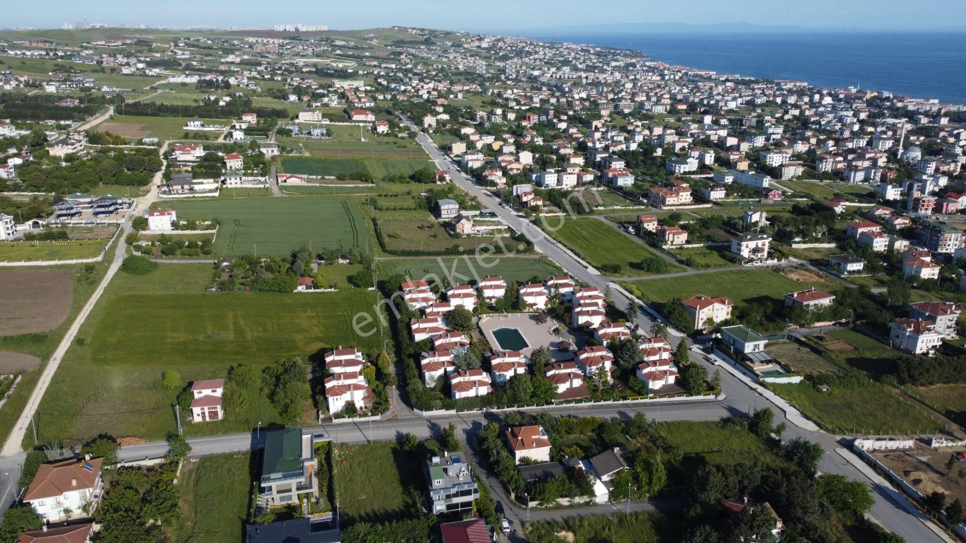 Wisremden Büyükçekmece Kamiloba'da Panoromik Camlı Villa