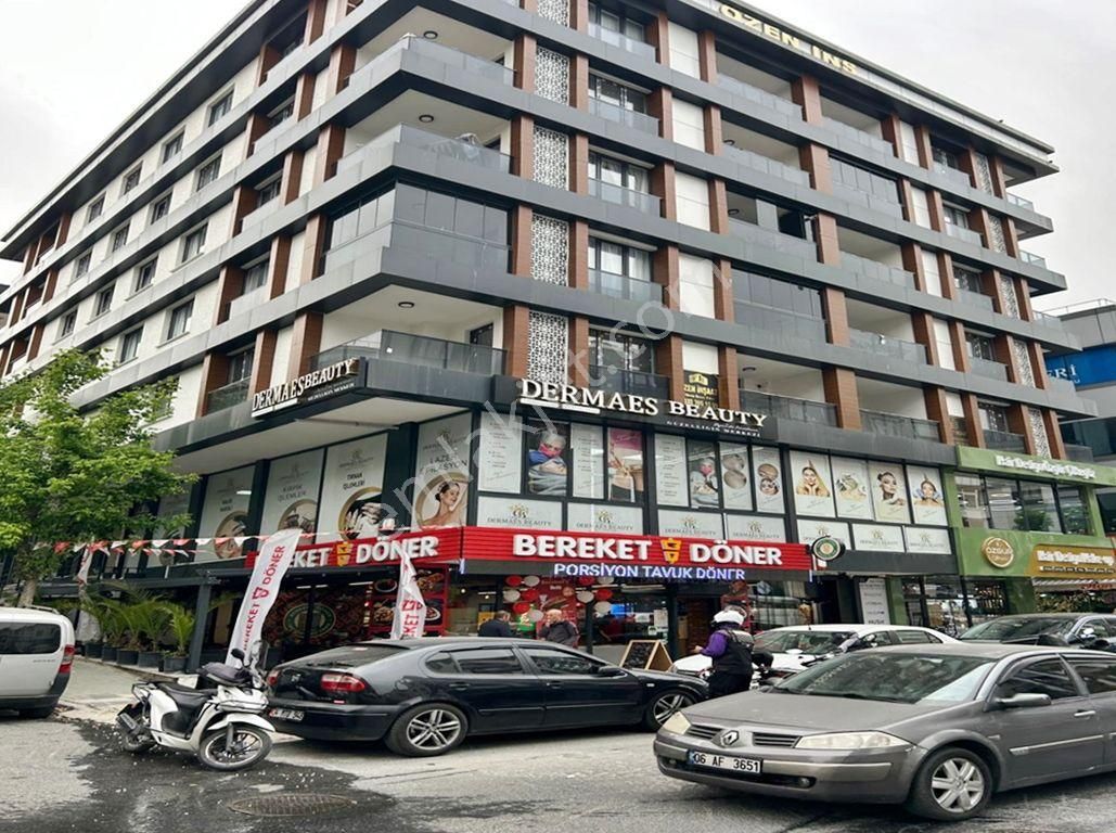 Reşit Paşa Cadde Üzeri Çift Balkonlu Sıfır Bina 2+1 Büyük Tip
