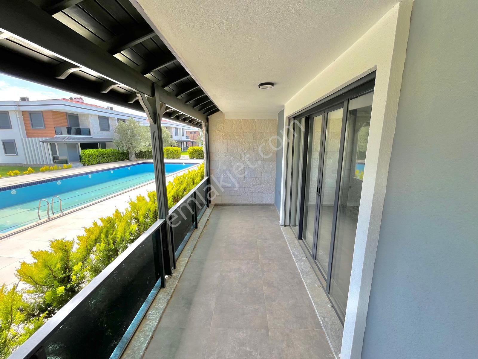Onur Yıldırımdan Gürede Havuzlu Güvenlikli 3+1 Lüx Villa - Görsel 14