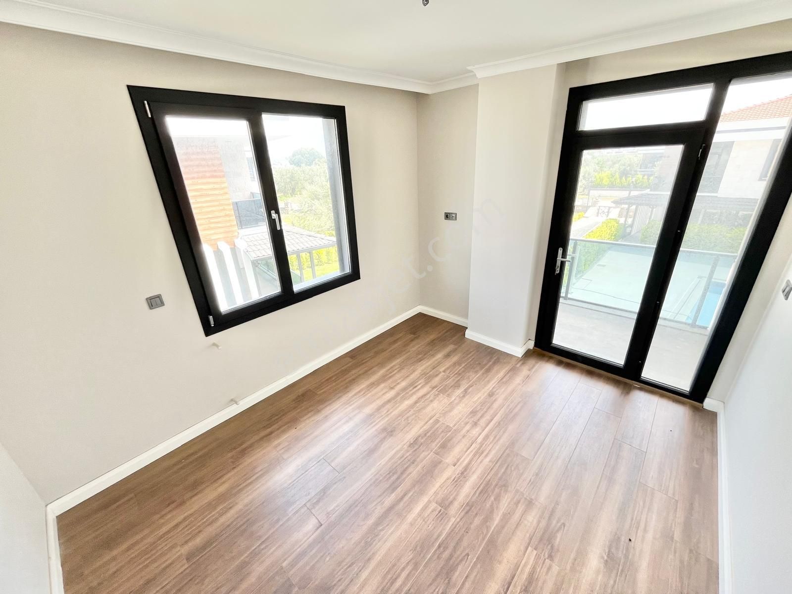 Onur Yıldırımdan Gürede Havuzlu Güvenlikli 3+1 Lüx Villa - Görsel 12