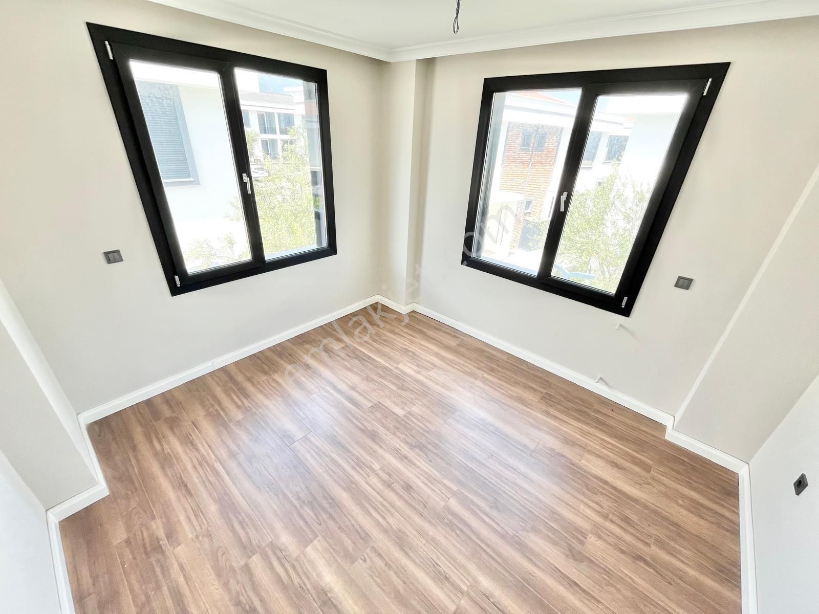 Onur Yıldırımdan Gürede Havuzlu Güvenlikli 3+1 Lüx Villa - Görsel 21