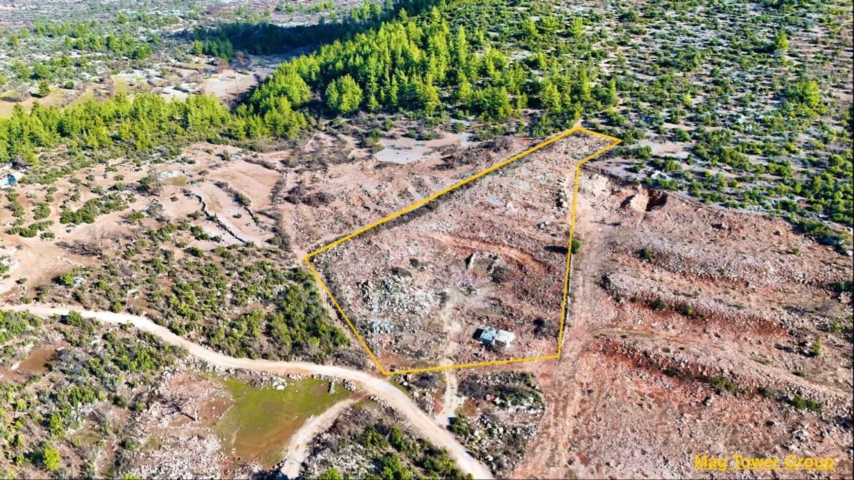 Alanya Karamanlarda Satılık 7.300 M2 Müstakil Tarla