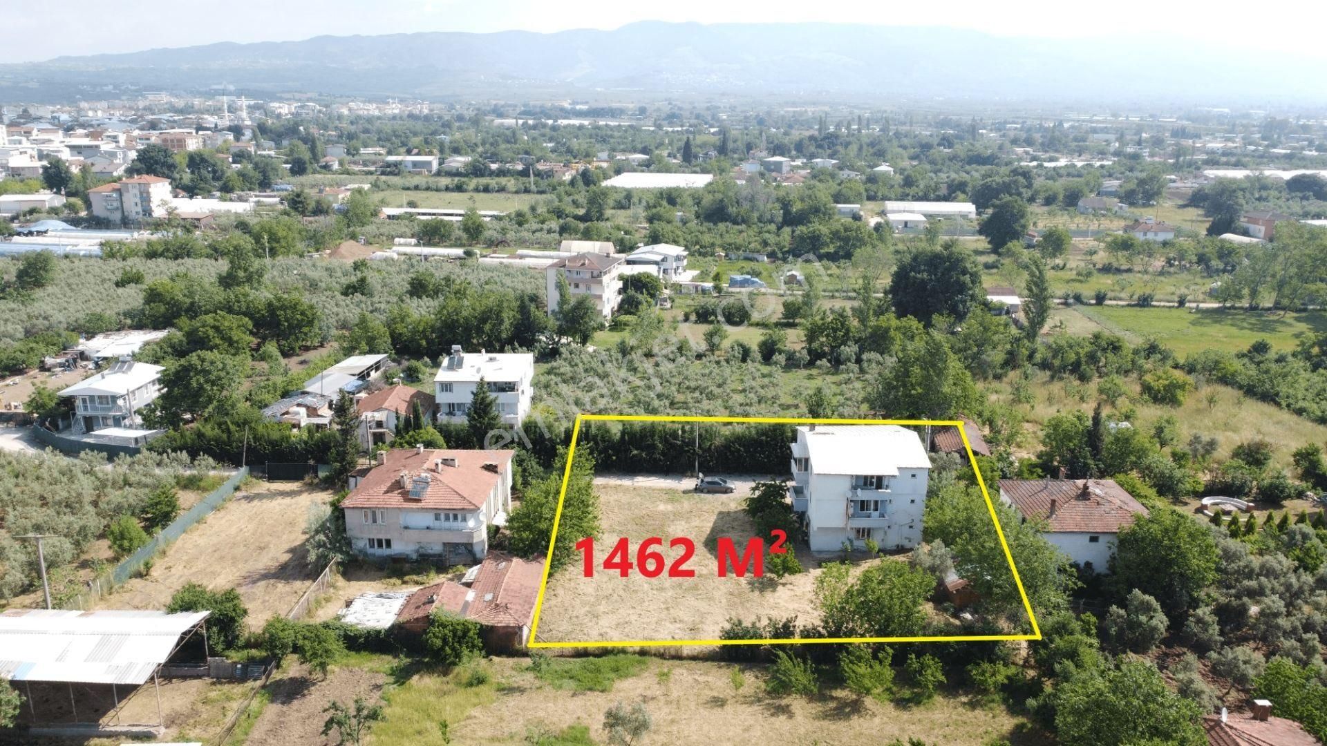 Muradiye Mahallesinde 1462 M² Müstakil Ev Ve Bahçesi