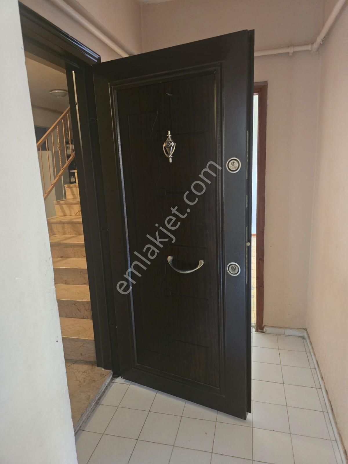 Kestel Metro Caddesinde Satılık 2+1 Daire