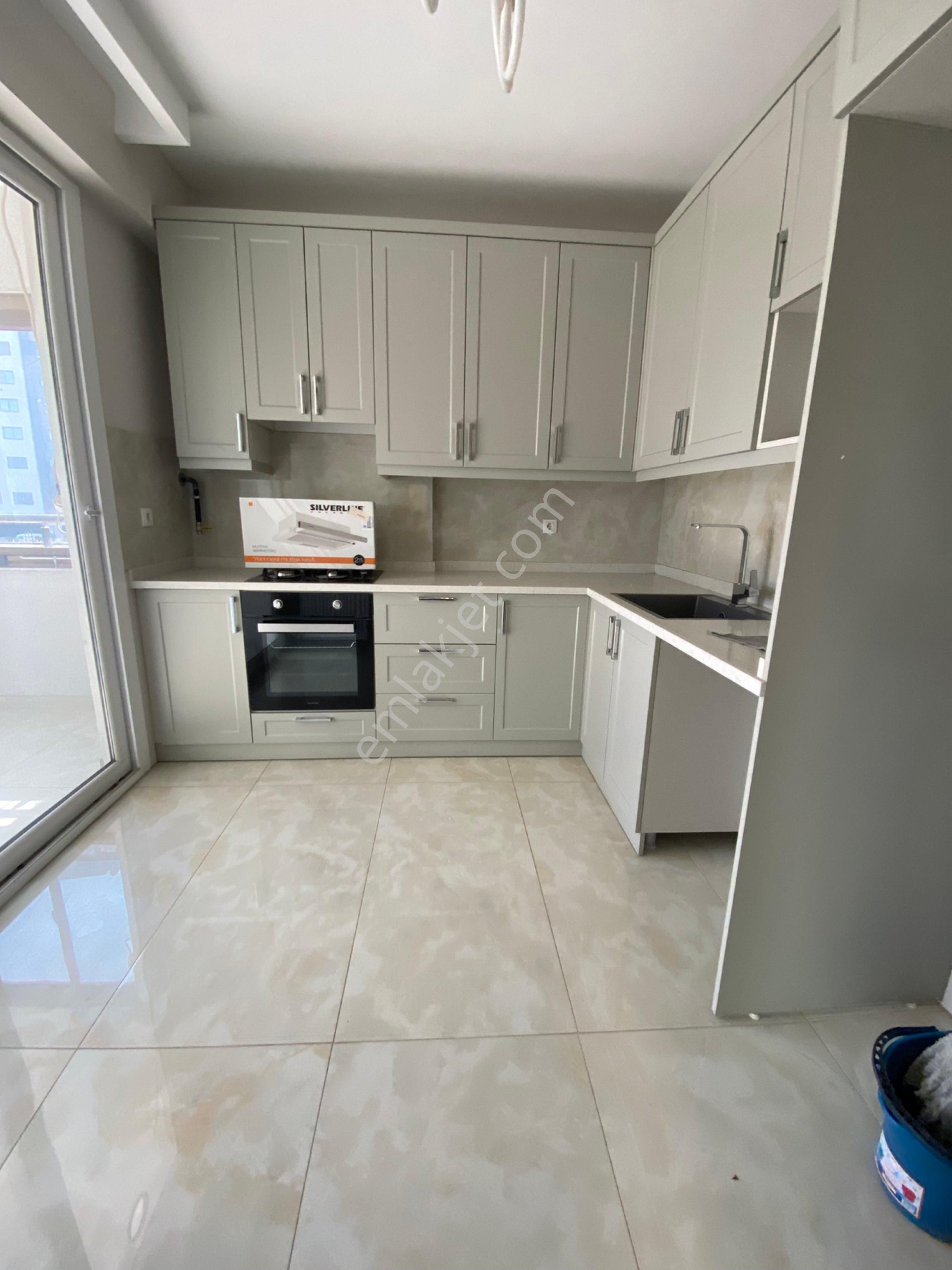 Gürselpaşa Mahallesi Sıfır Site İçerisinde 3+1 Satılık Daire