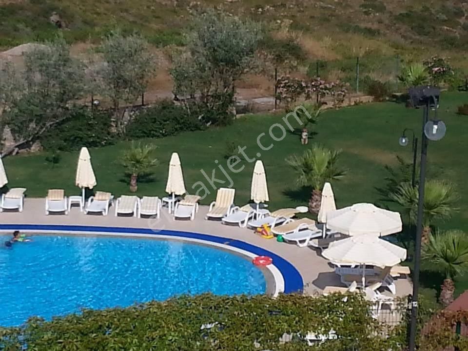 İngilizden Acil Bakımlı Eşyalı Ev Full Manzaralı Kumsala Yakın Daire - Görsel 21