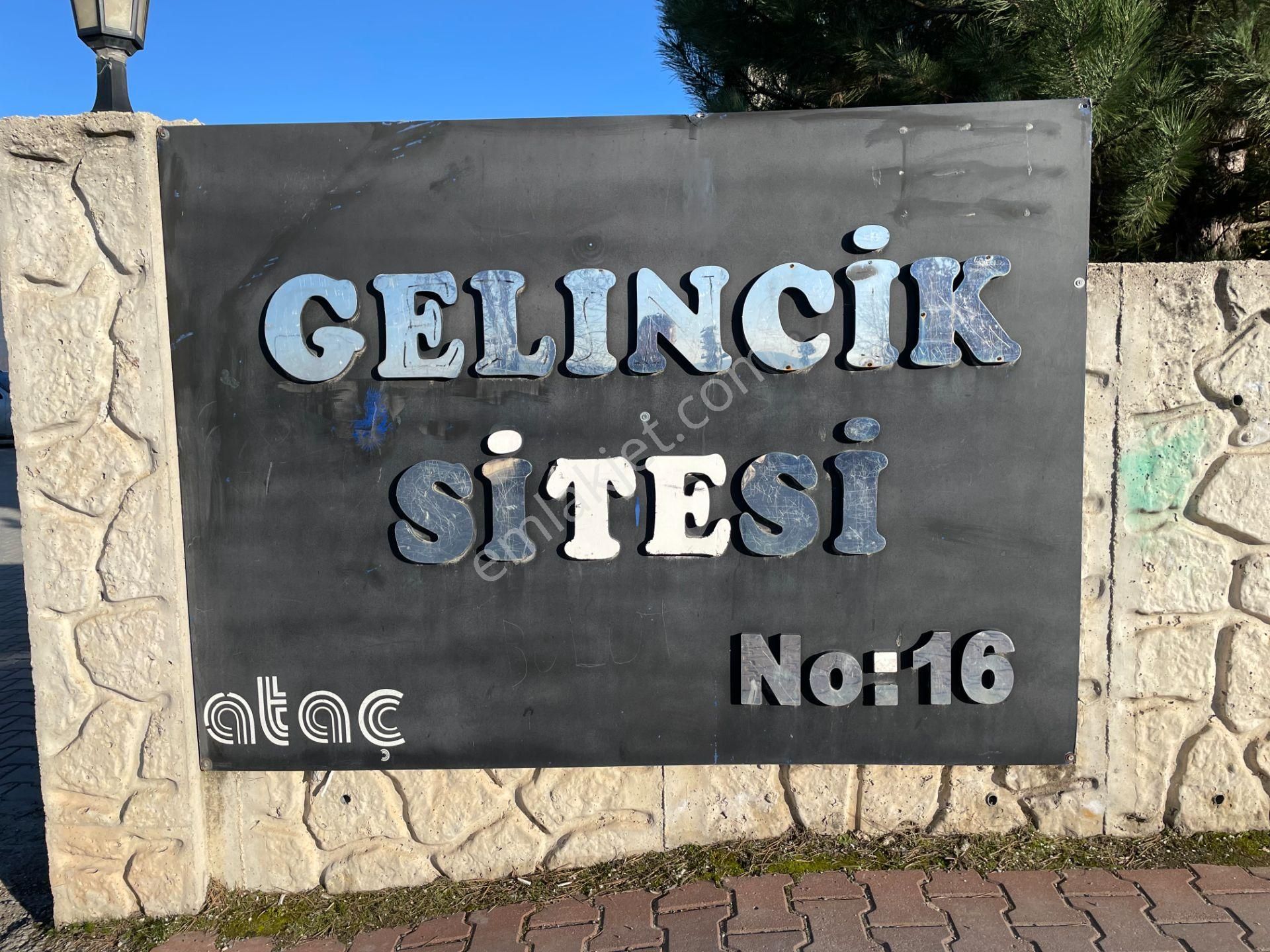 Kuzeykentte Merkezi Konumda Site İçi Ara Kat Satılık 3+1 Daire
