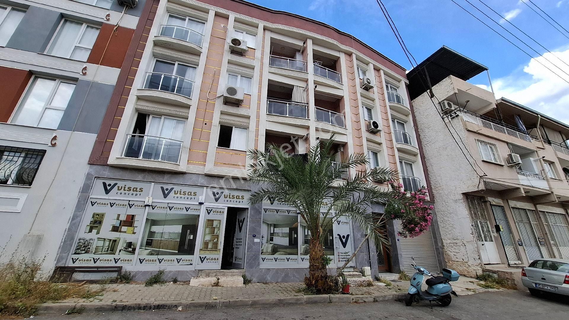Bayraklı / Alpaslan Mah.de Anayola Yakın Kiralık Dükkan