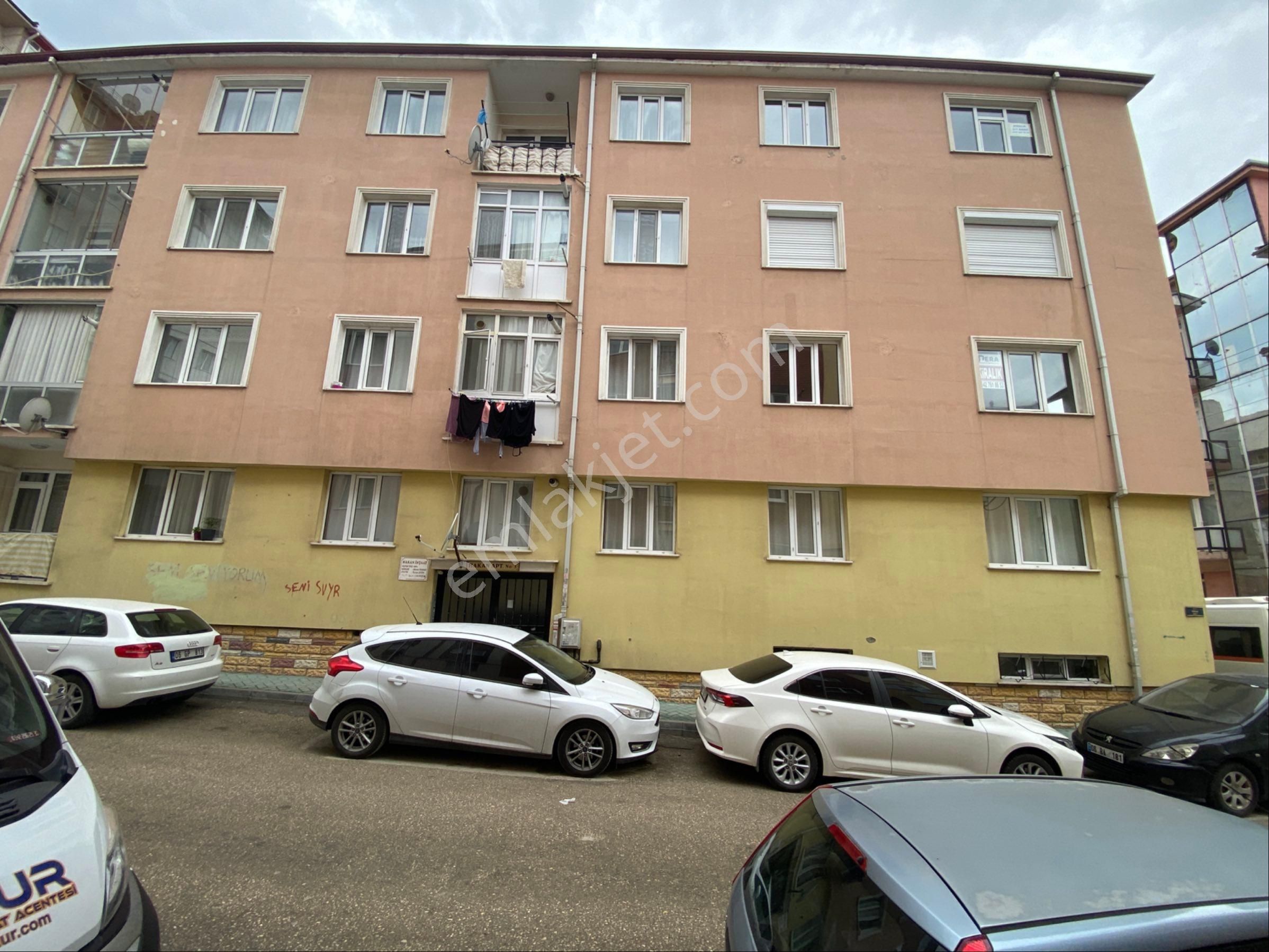 Pera'dan Kurtuluş Mh.de Adliye Yakını, Kiralık Ara Kat 3+1 Daire