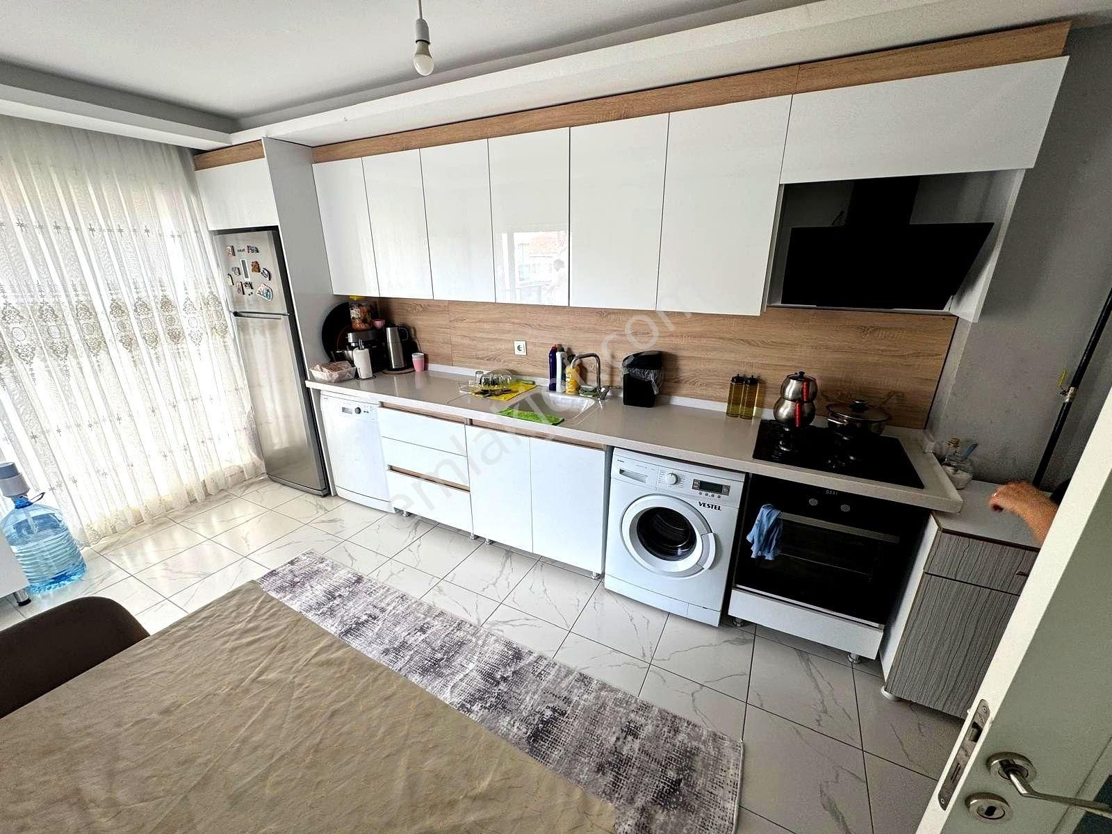 Ayaz'dan Selçuklu Mah'de 2 Yıllık Asansörlü Daire Fırsatı