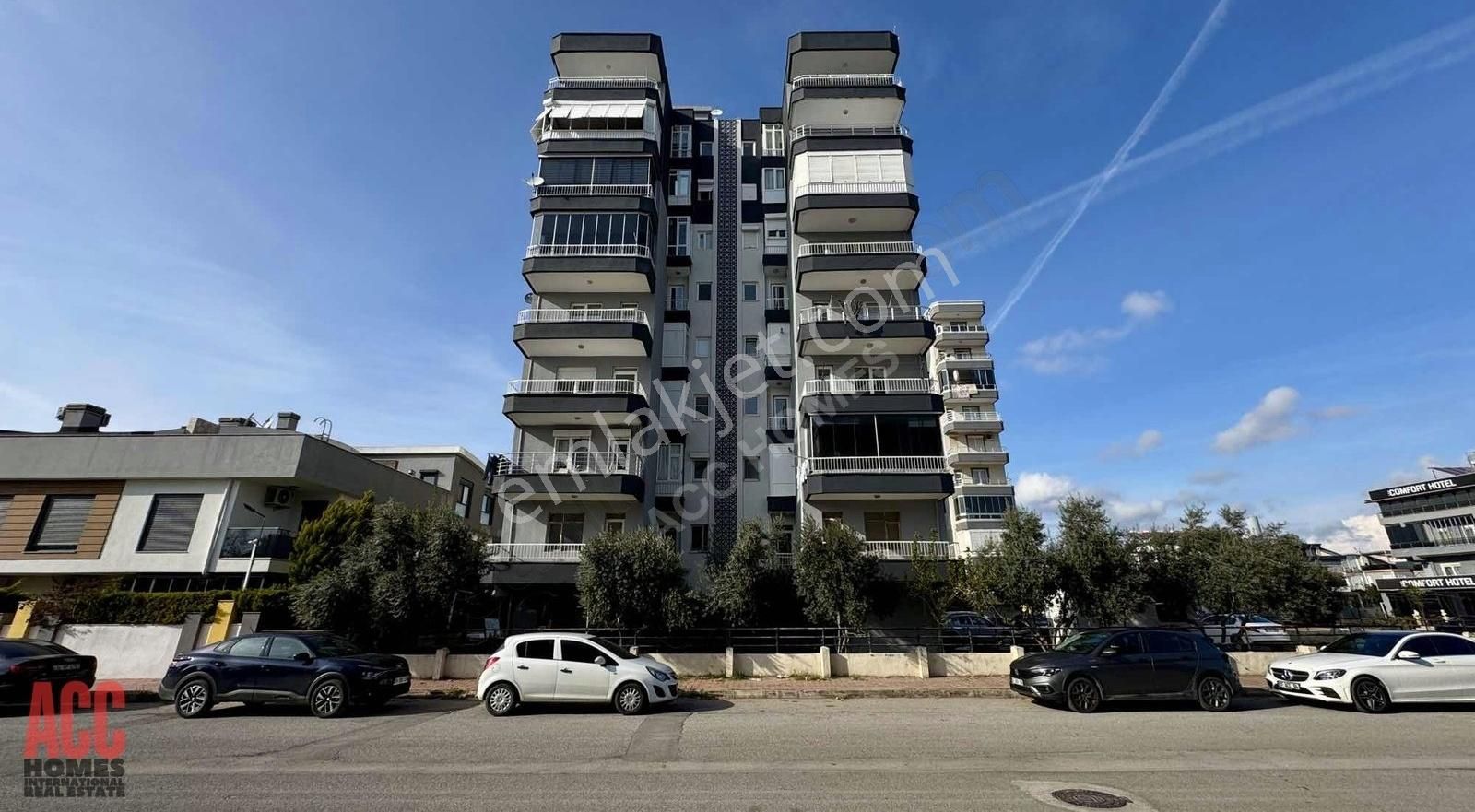 Acc Homes'tan Tüccarlar Sitesinde Satılık 3+1 Geniş Ferah Daire