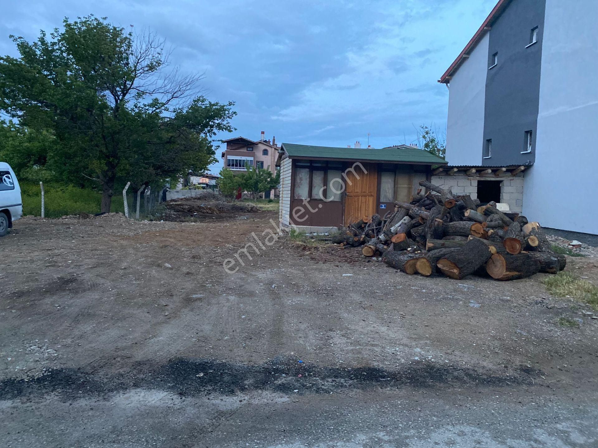 Harmancıkta Satılık Yola Cephe 227 M2 Arsa