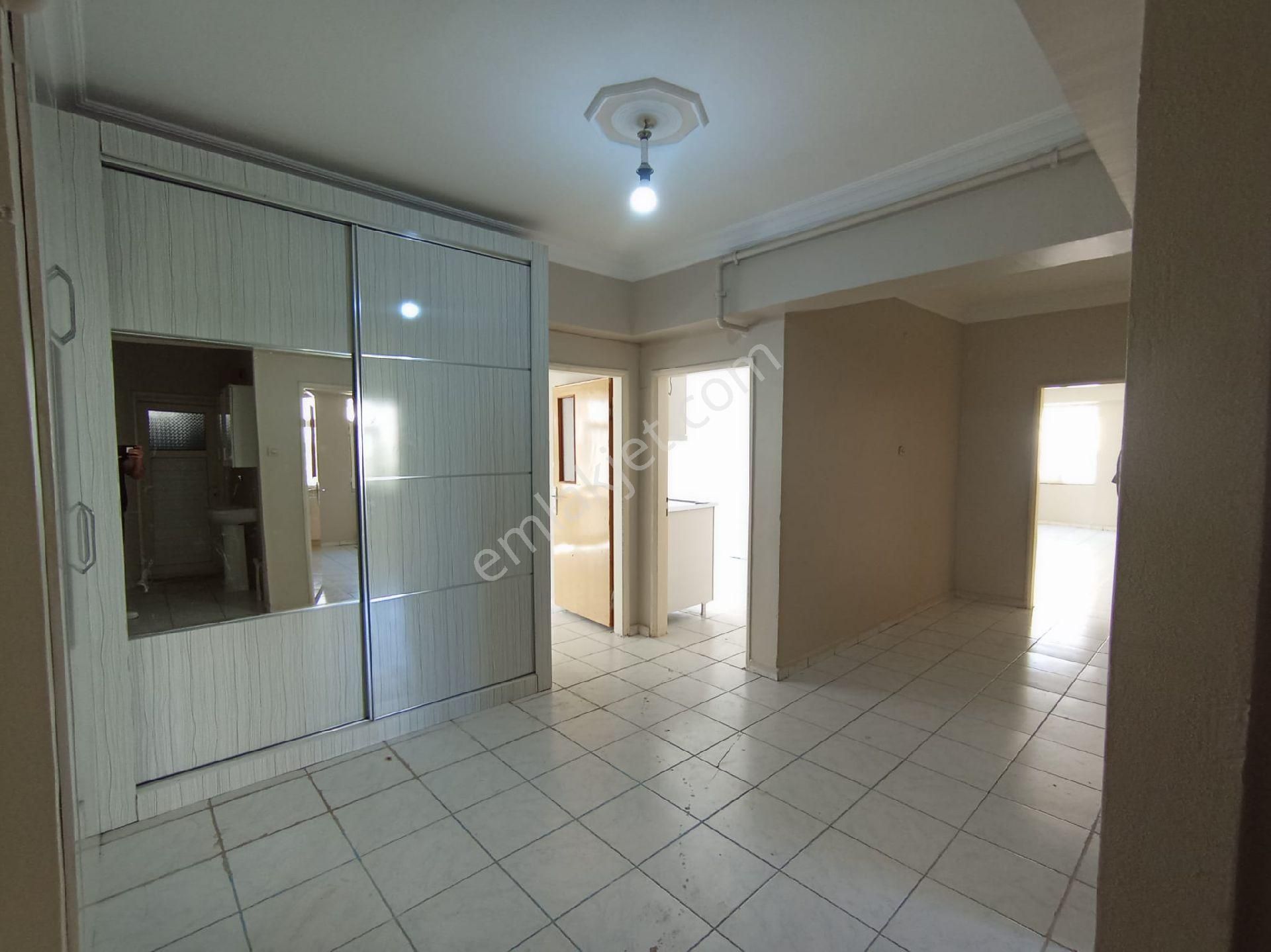 Kayapınar Bölgesinde Uygun Fiyatlı Kiralık Daire 3+1 Hasarsız