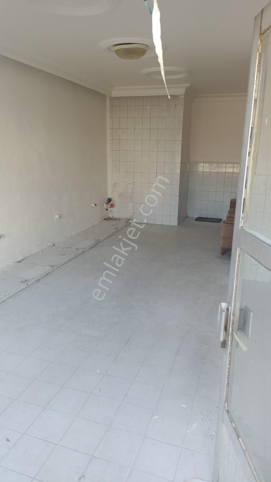 Sağlam'dan Yeşilyurt'da Kiralık Dükkan