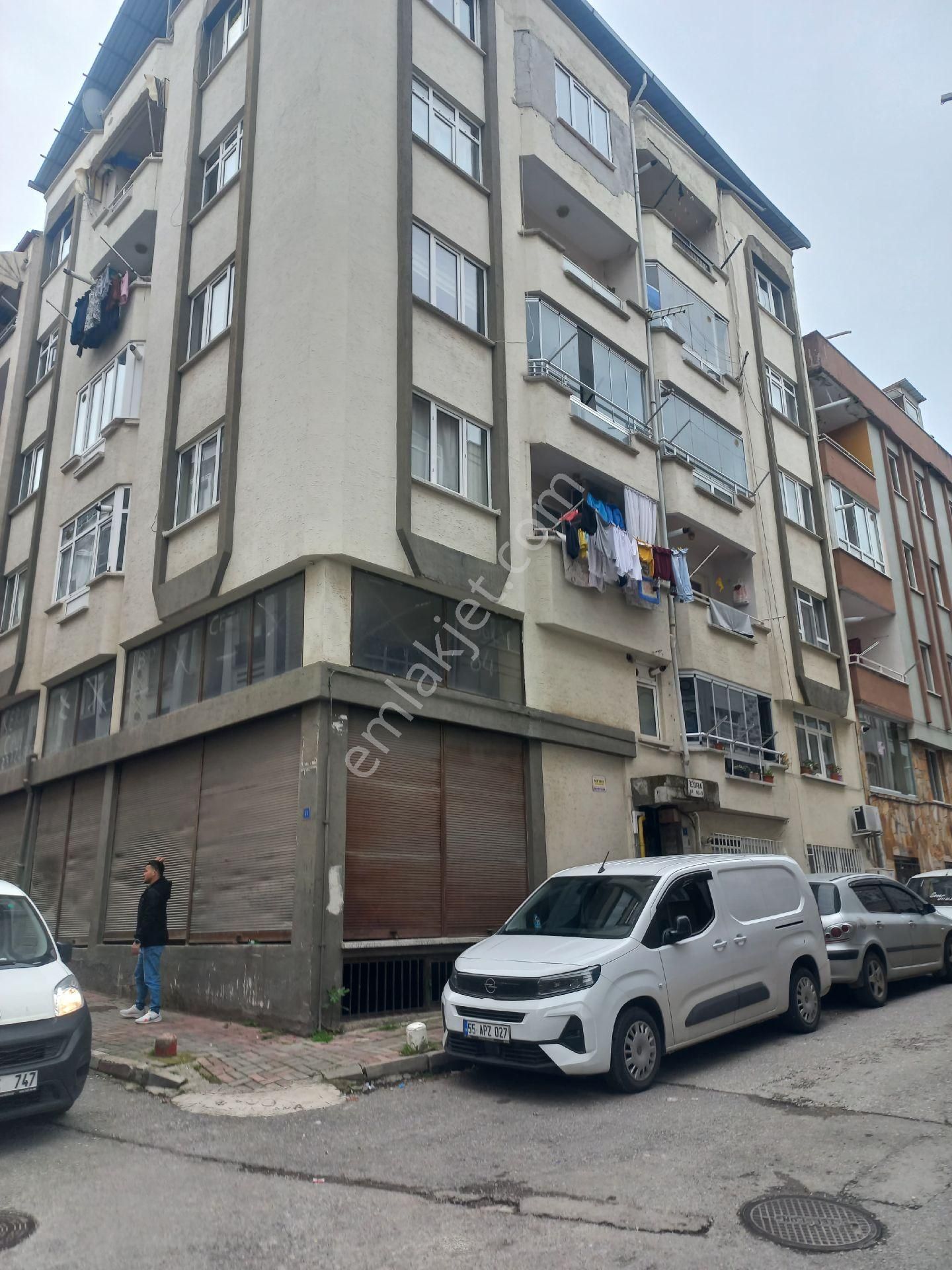 Rekoor Emlaktan Kadıköy Mh.2+1 Masrafsız Kiralık Daire