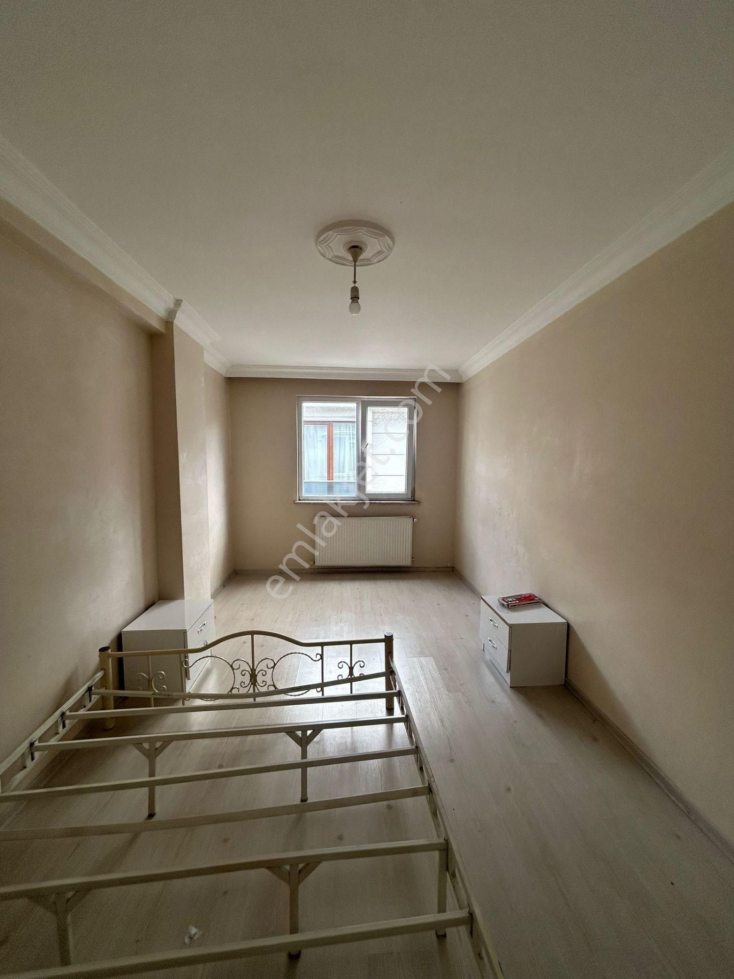 Mehterçeşme Mh. Metrobüse 12dk Kiralık 2+1 Arakat Daire
