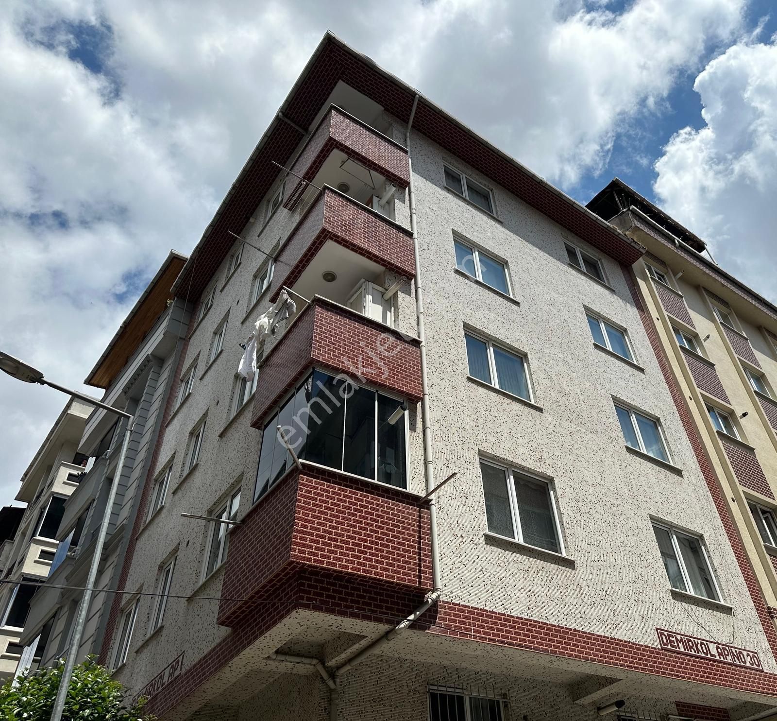 Bahçelievler, Hürriyet Mah. Satılık 1+1 Yeni Daire. Vizyon