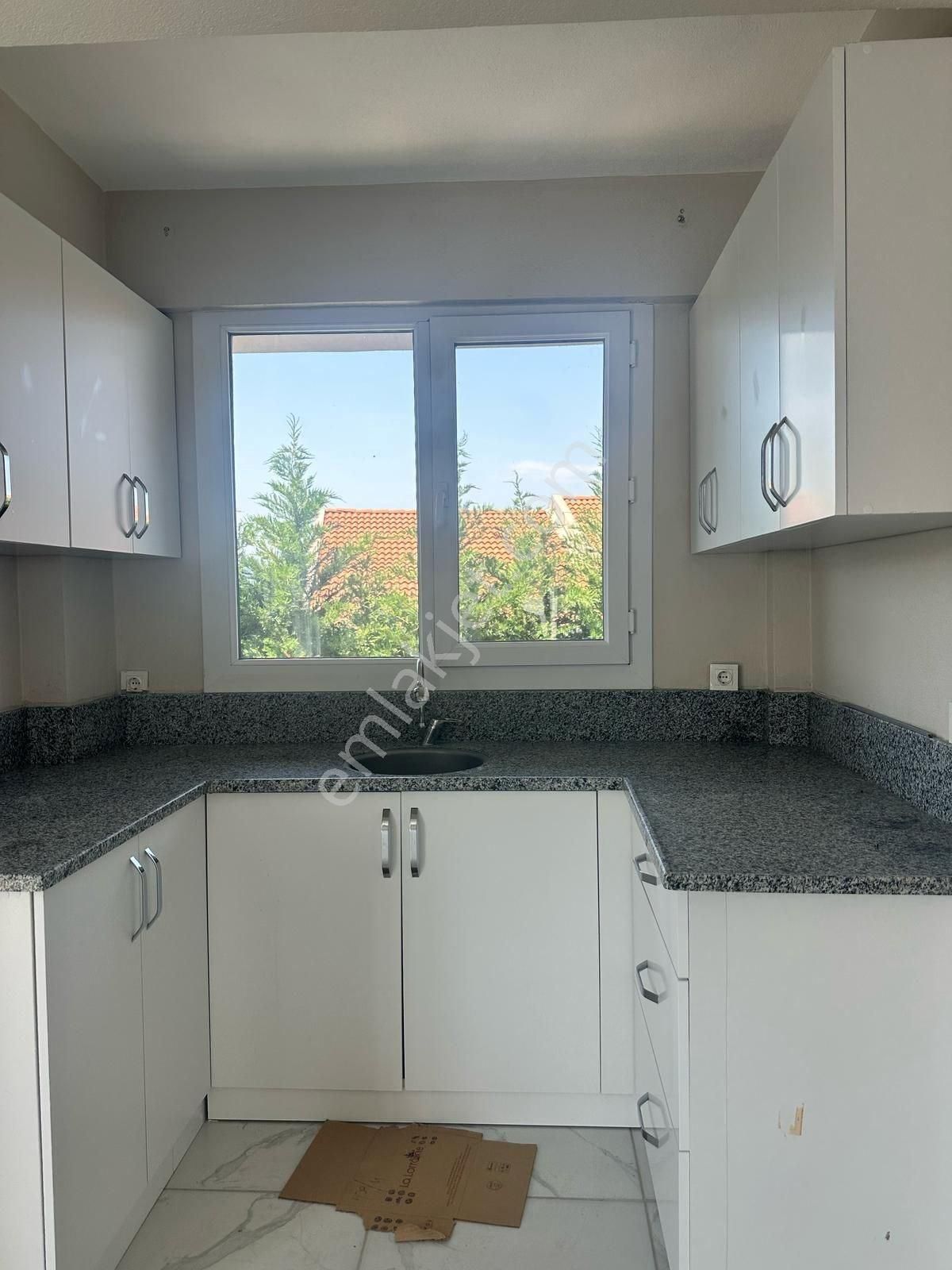 Urlanın Gözdesi Kuşçularda Kiralık Yenilenmiş 2+1 Daire