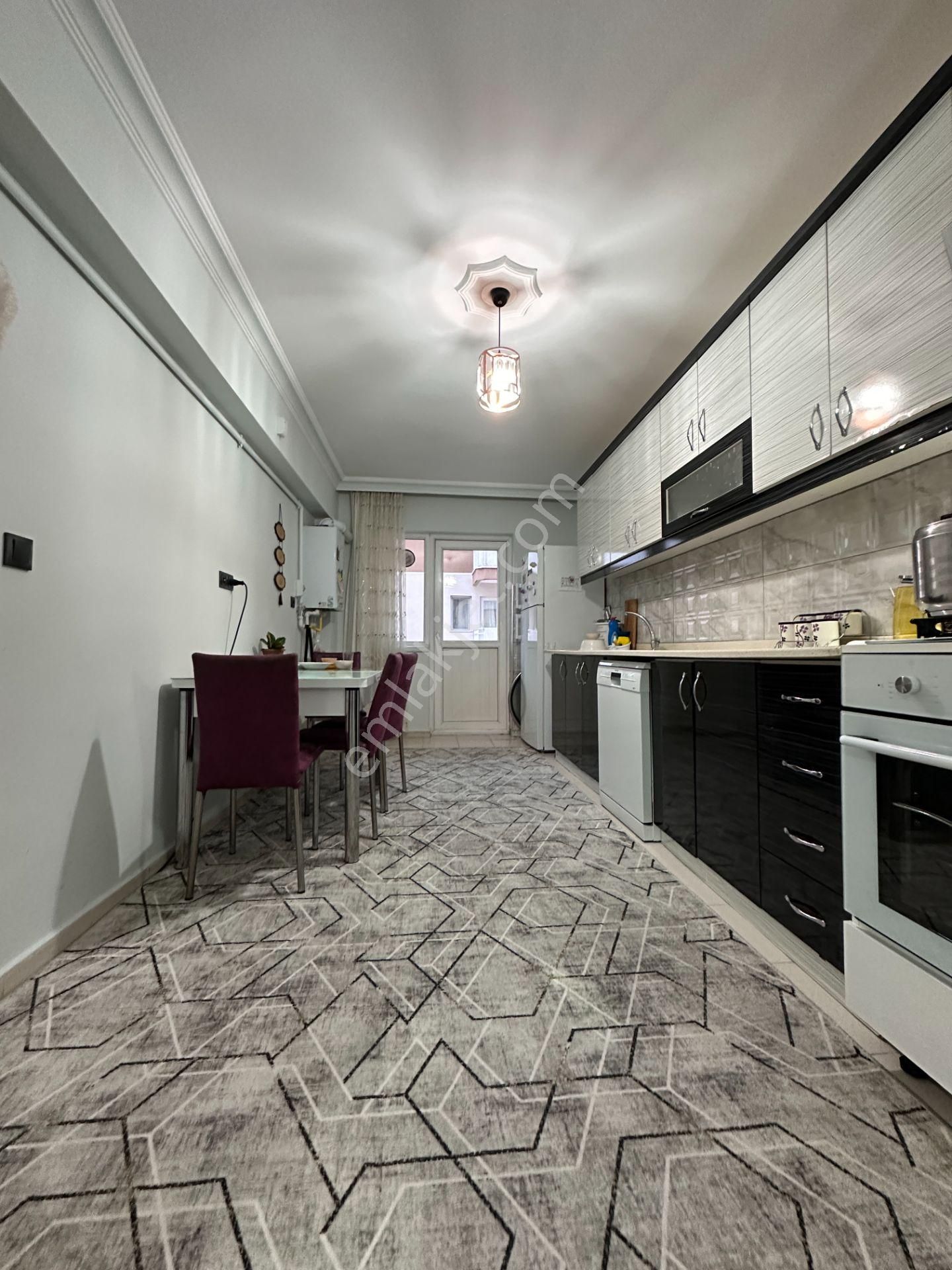 Kalecik Emlak'tan Mimar Sinan'da Kilerli Yapılı, Masrafsız ,3+1 120m²