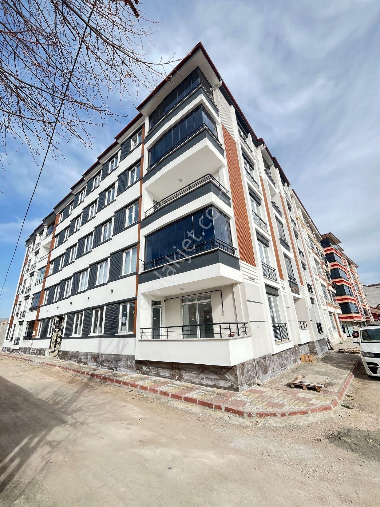 Zeytünlü Emlaktan Satılık 2+1 Lüks Daire
