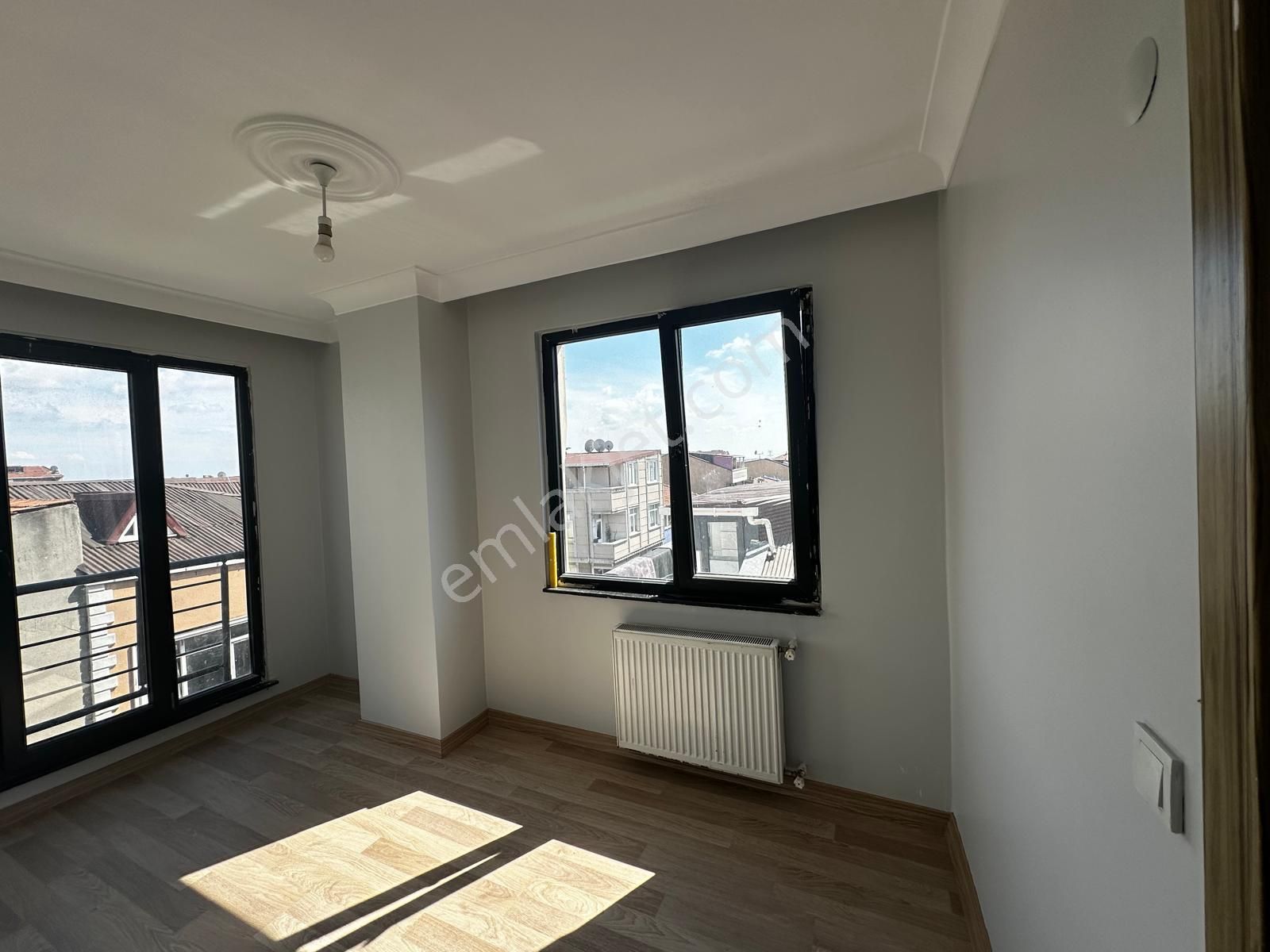 Yıldırımda Tramvayın Dibinde Satılık 2+1 Arakat Daire