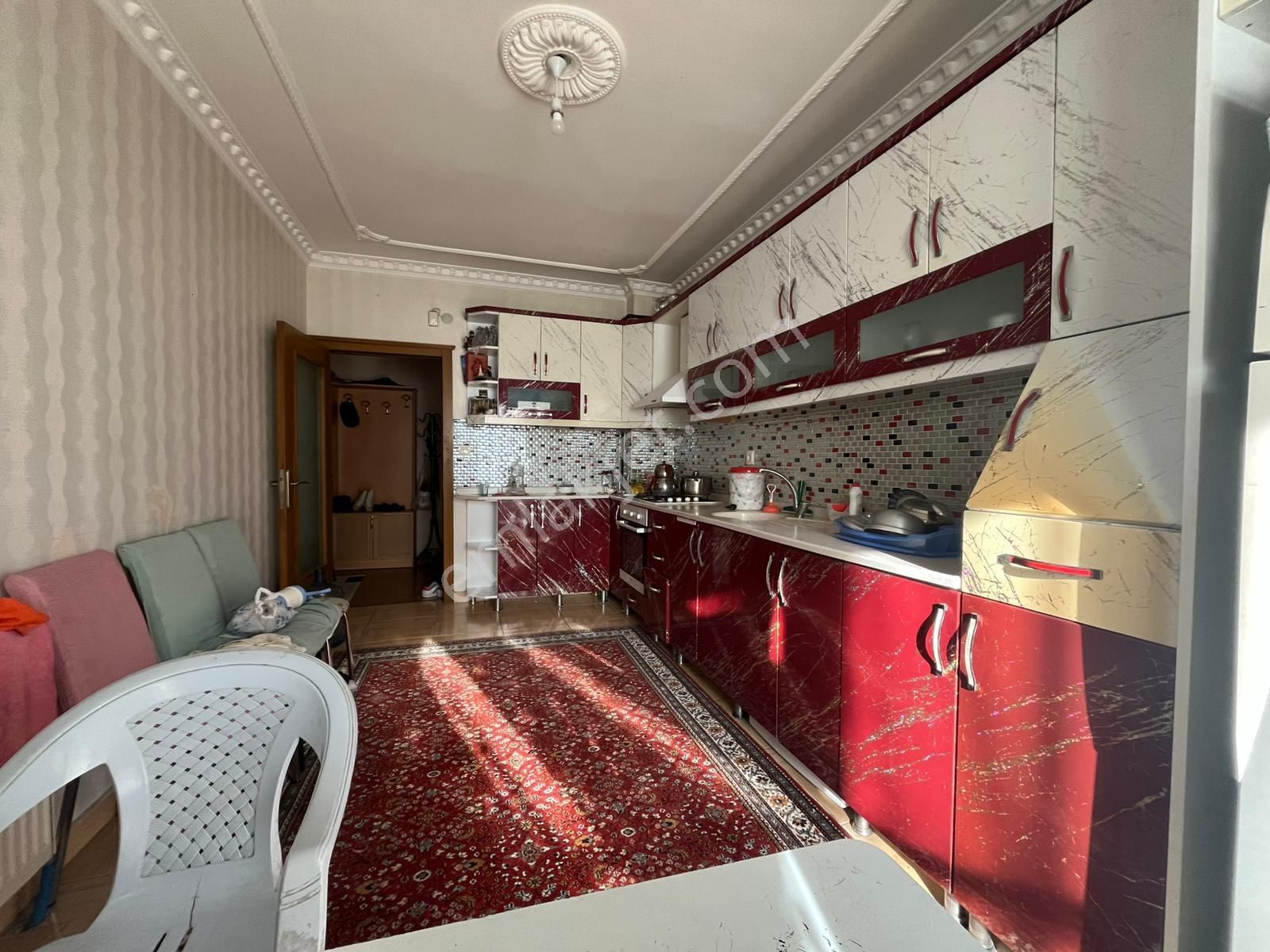 Kalecik Emlak'tan Çift Asansörlü 4+1 Güney Cephe Teras Balkonlu Daire