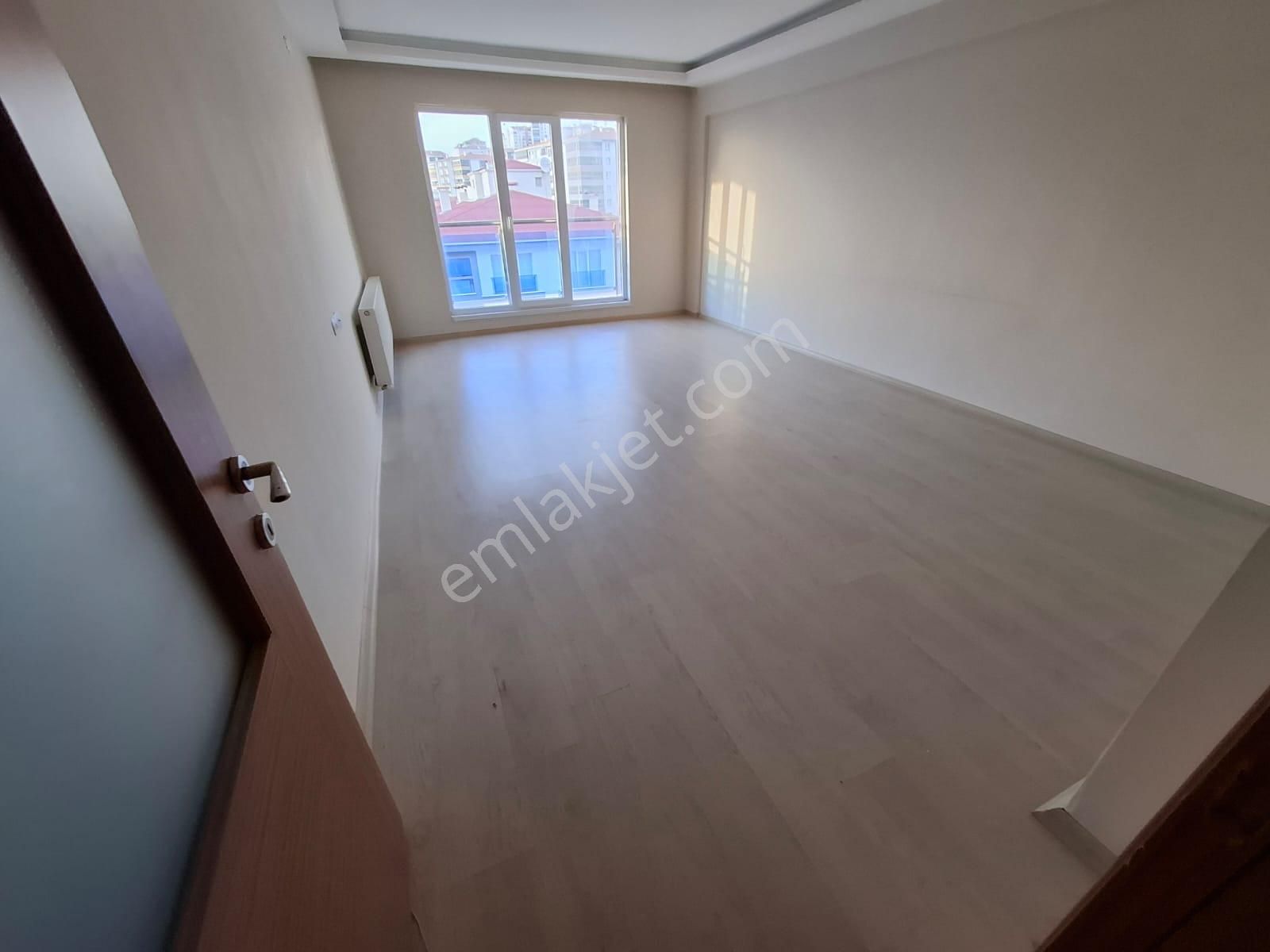 Altındağ - Feridun Çelik Mah. Caddeye Yakın Ara Katta Full Yapılı 3+1 Kiralık Daire !!!
