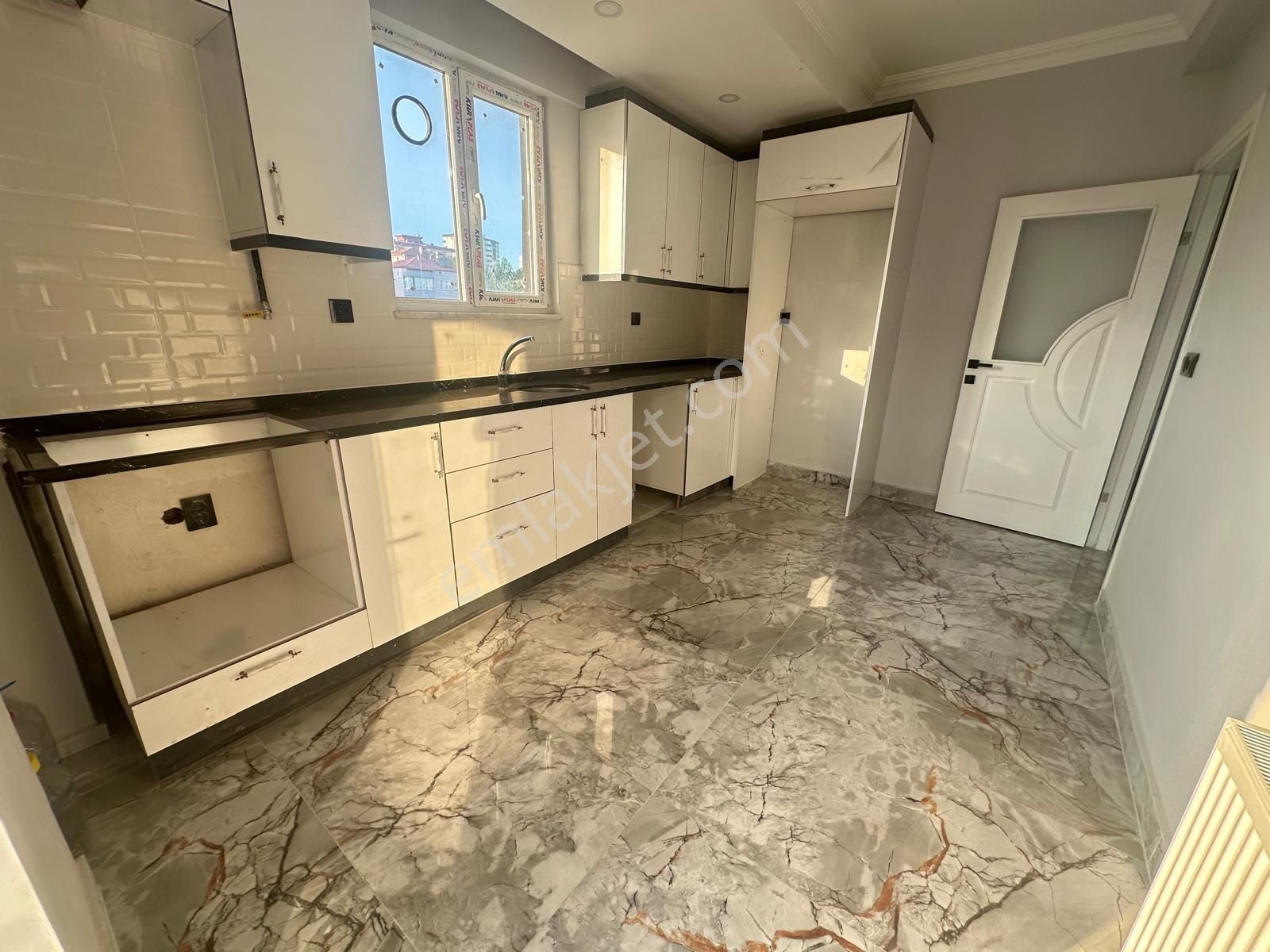 Doğan Emlak Group’tan Derecik Mh.3+1 Asansörlü Ebeveyn Banyolu Açık-kapalı Otoparklı Sıfır Daire
