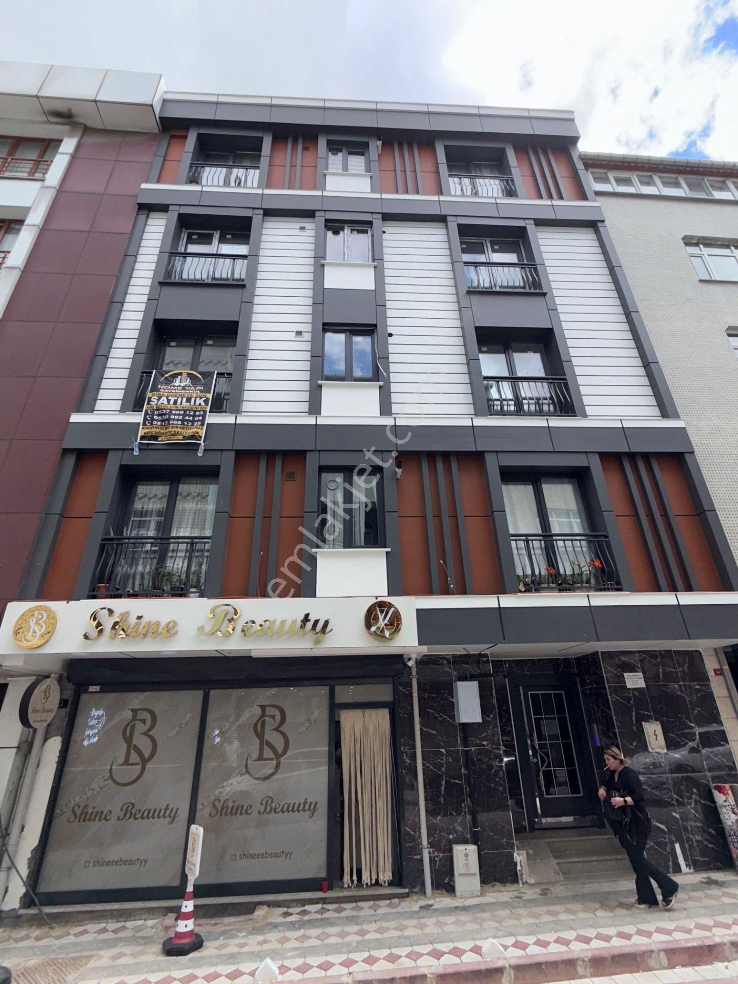 Home'dan Merkez Camisinde Satılık 85m² 2+1 Sıfır Ara Kat Daire..