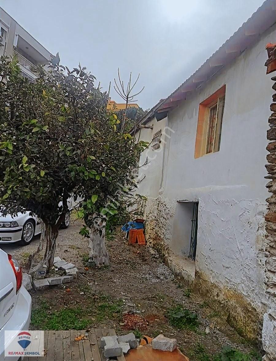 Narlıdere De Yukarı Köyde 2+1 Satılık Müstakil Ev