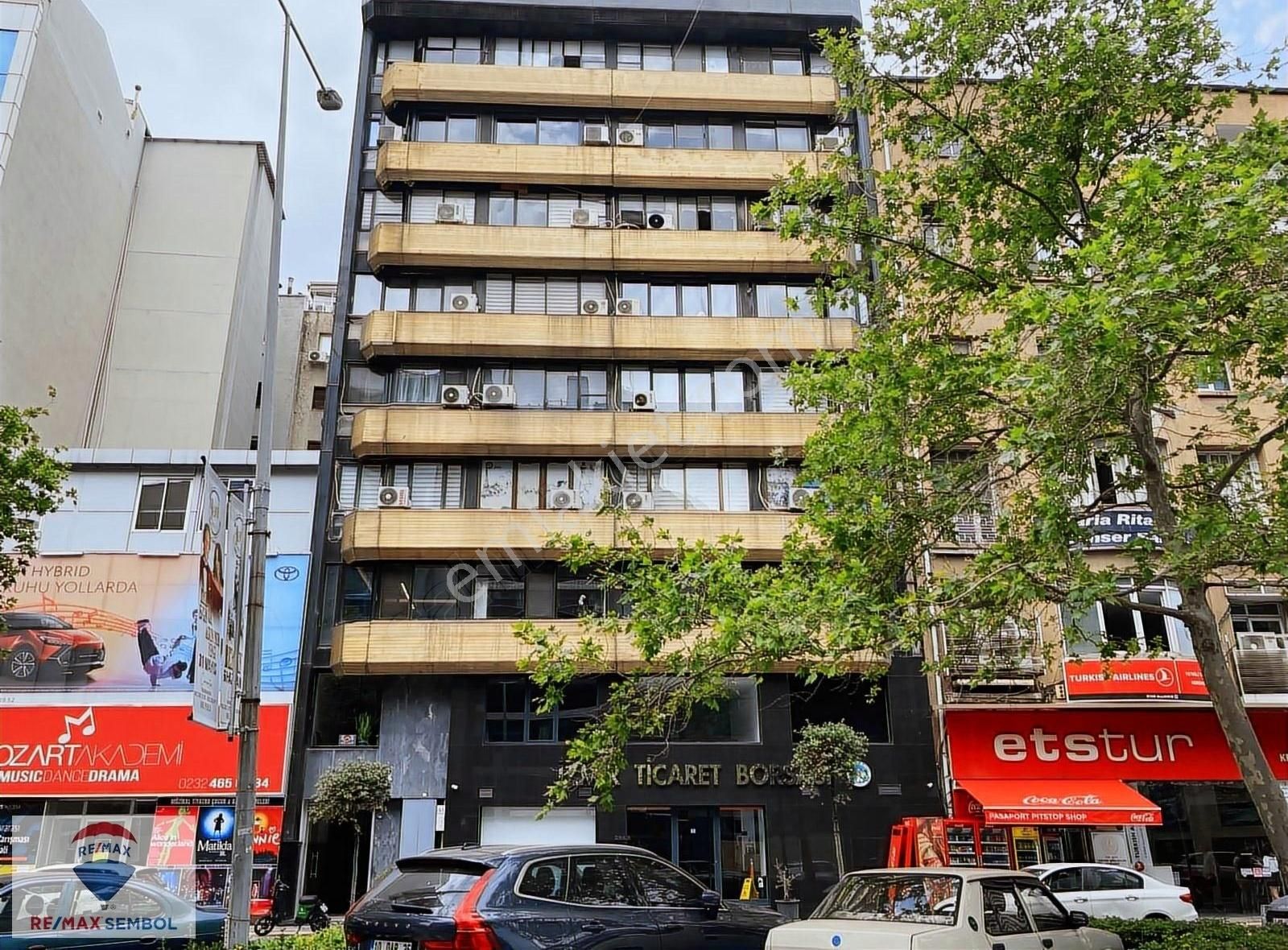 Pasaport'ta En Merkezi Konumda İş Merkezi Bünyesinde Eşyalı Ofis