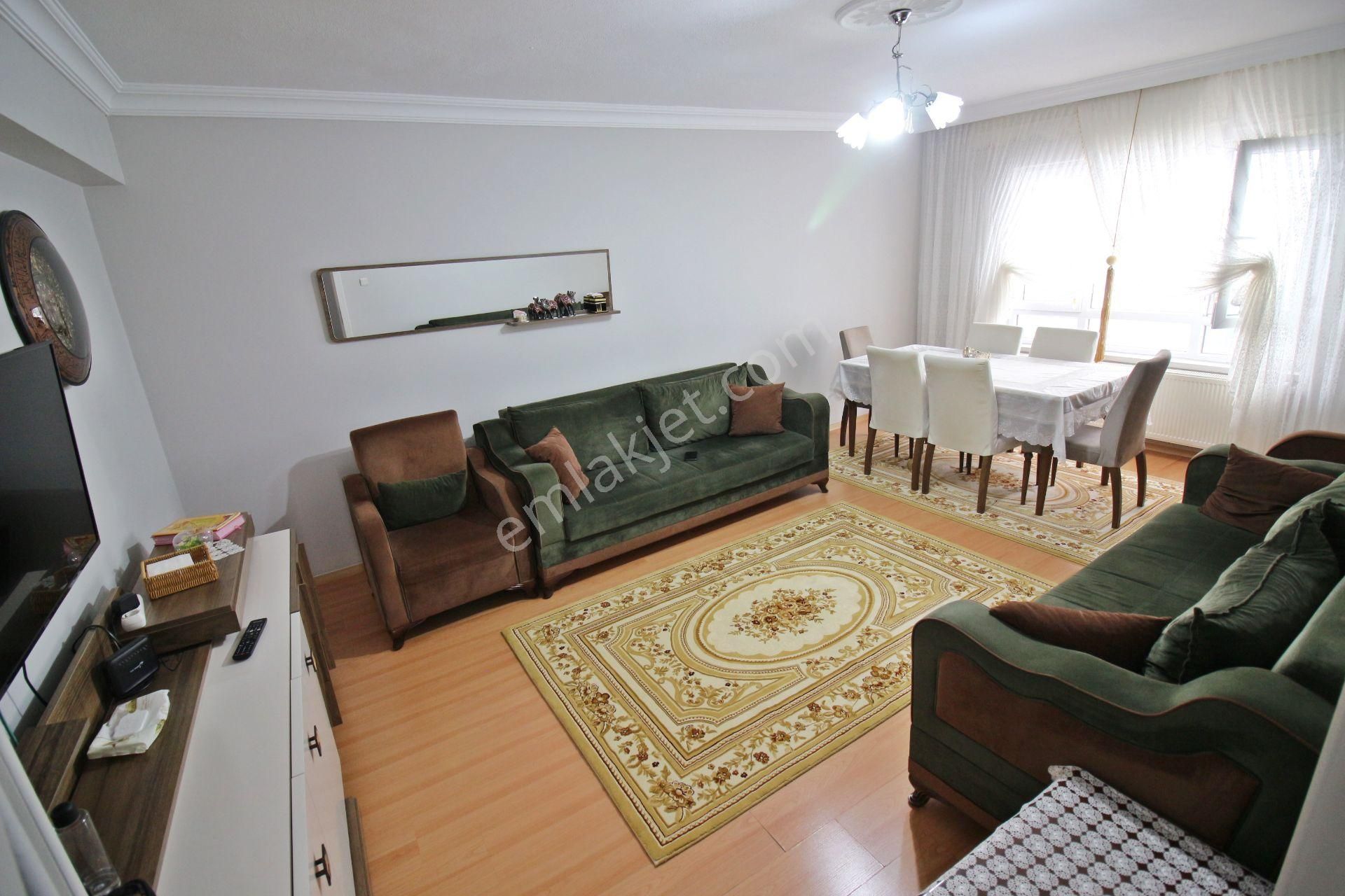 Aski Yanı Katta Krediye Uygun Masrafsız 3+1 Daire