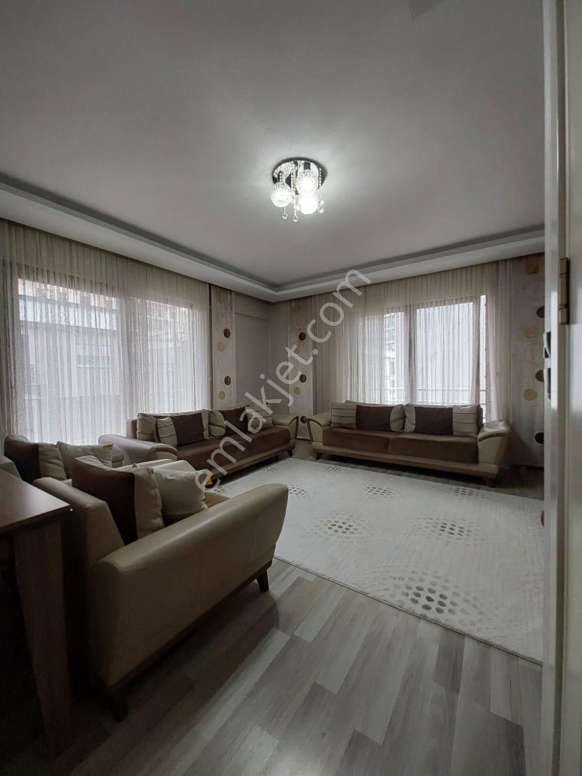 Başkut Emlaktan İmbatlı Mah.de Kapalı Mutfaklı 3+1 Satılık Daire