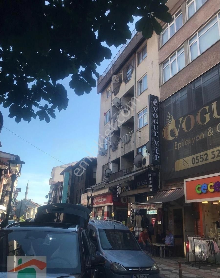Pazaryeri 2+1 Daire, Doğalgazlı 3. Kat