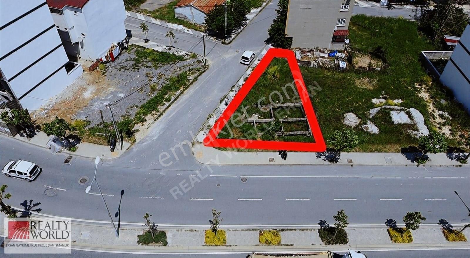 Arnavutköy Merkezi Konum Satılık 289m2 Konut+ticari İmarlı Arsa - Görsel 10