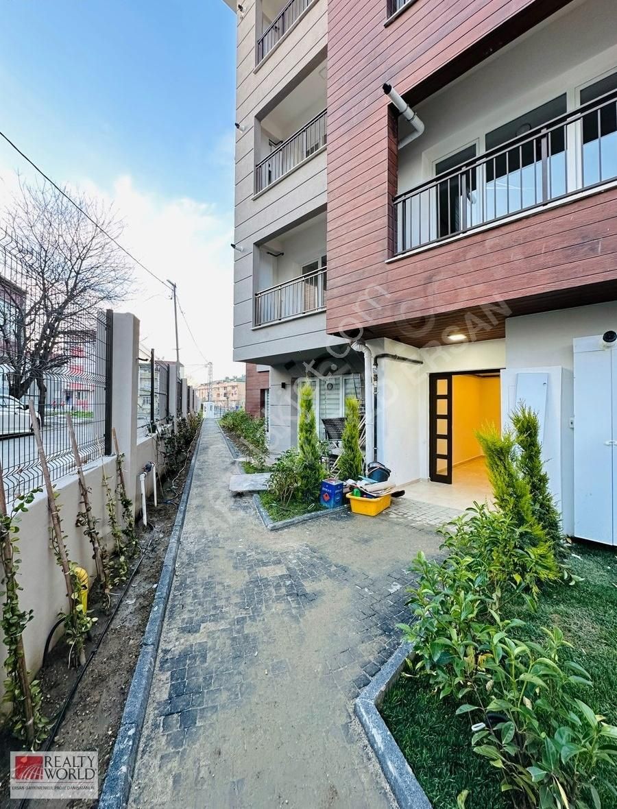 Bolluca Merkezde Yeni Sitede Kiralık Muhteşem 55m2 1+1 Arakat