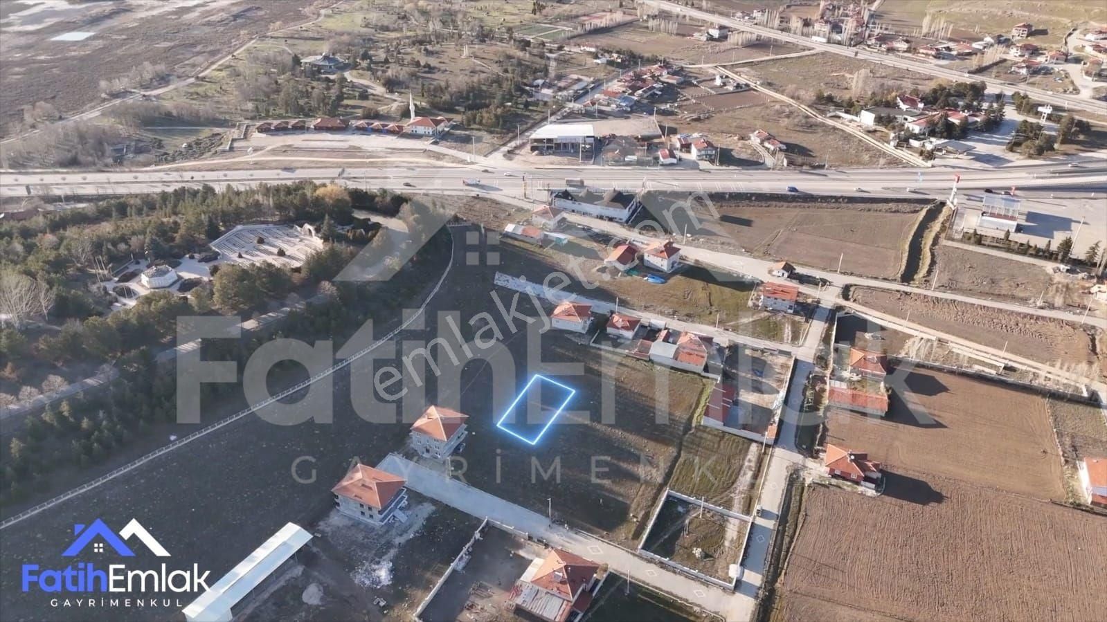 Villa İmarlı Satılık İki Adet Arsa