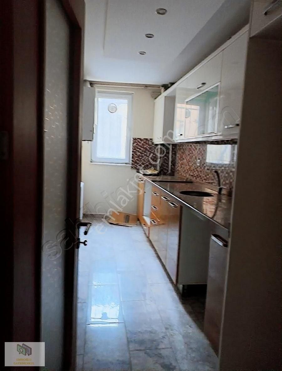 Fatih Karagümrük Mah.de 2+1 Tam Camlı Bahçe Katı