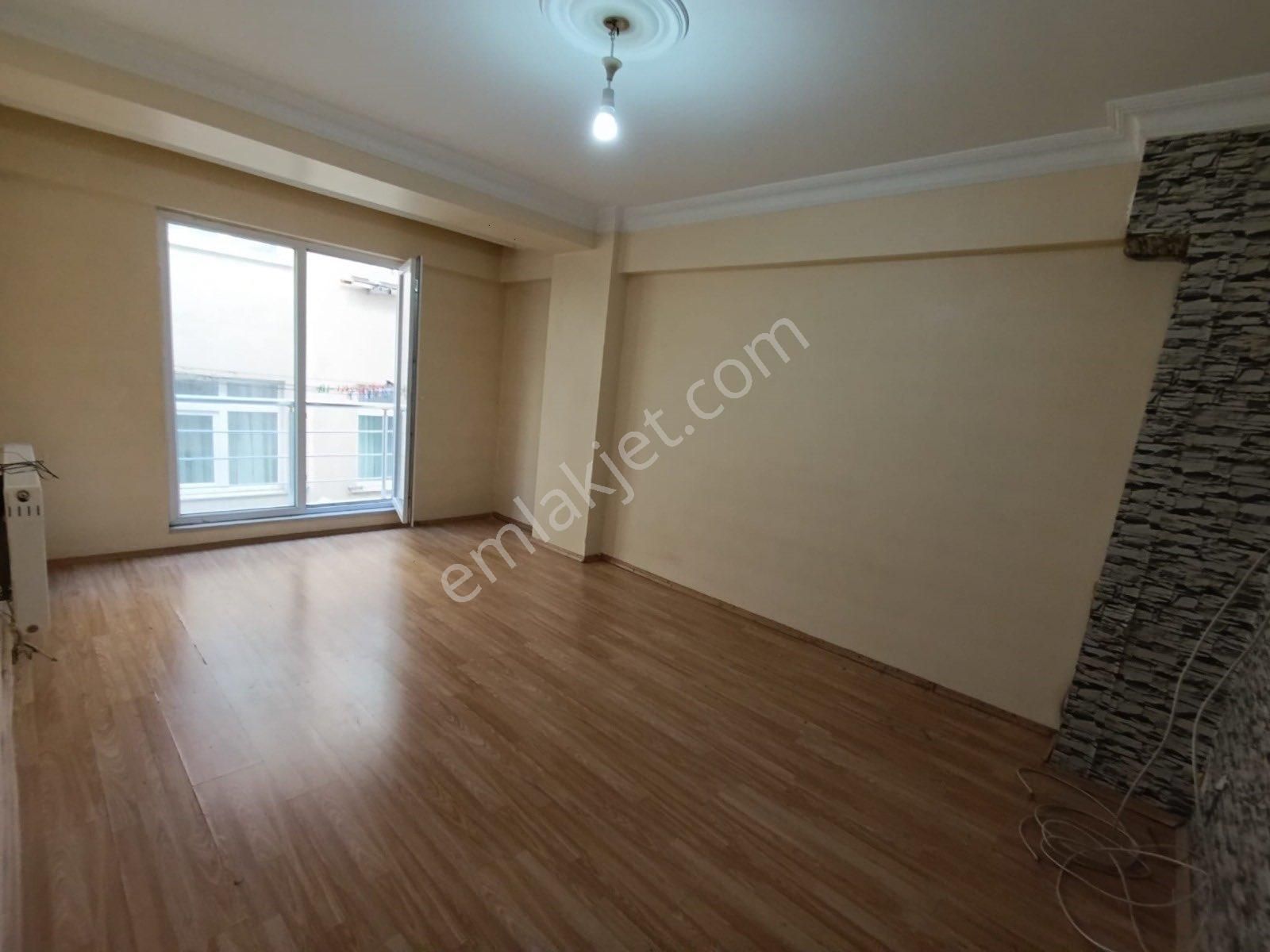 İmren Gayrimenkulden Kiralık Yeni Bina İçi Yenilencek 2+1 Sefaköy Merkezde Fezi Çakmak Mh.