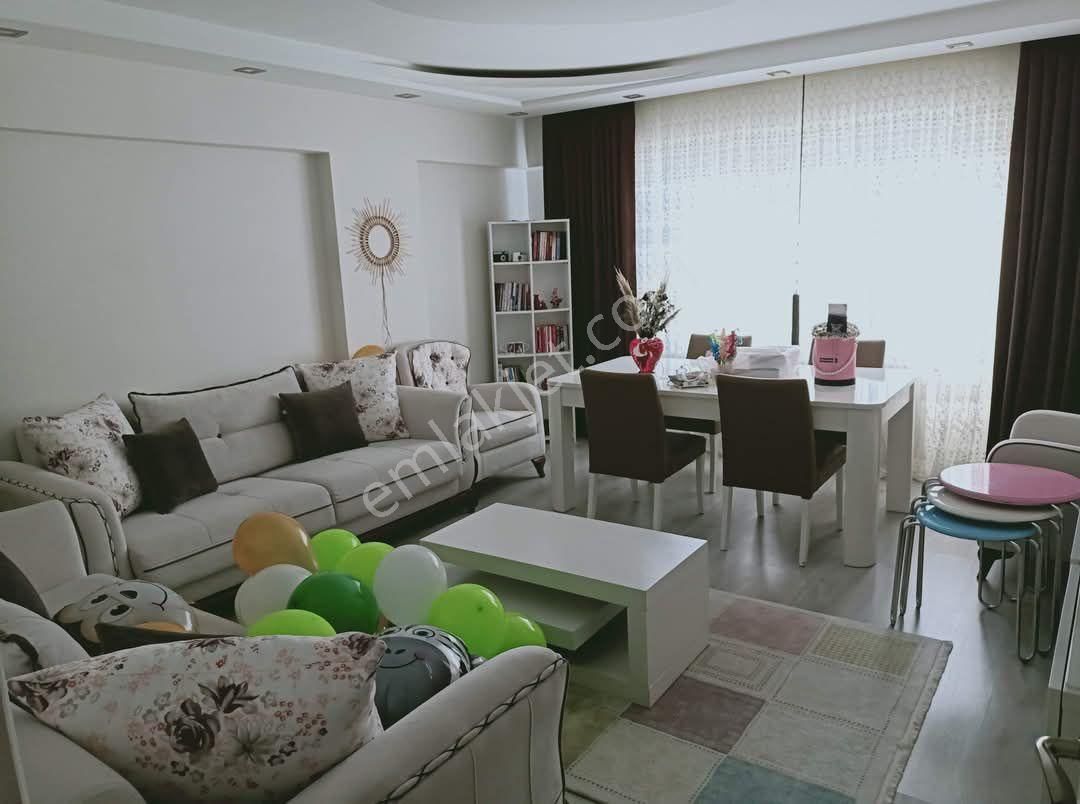 Aydın/nazilli Yıldıztepe Mah. 3+1 Doğalgazlı Masrafsız Satılık Dair