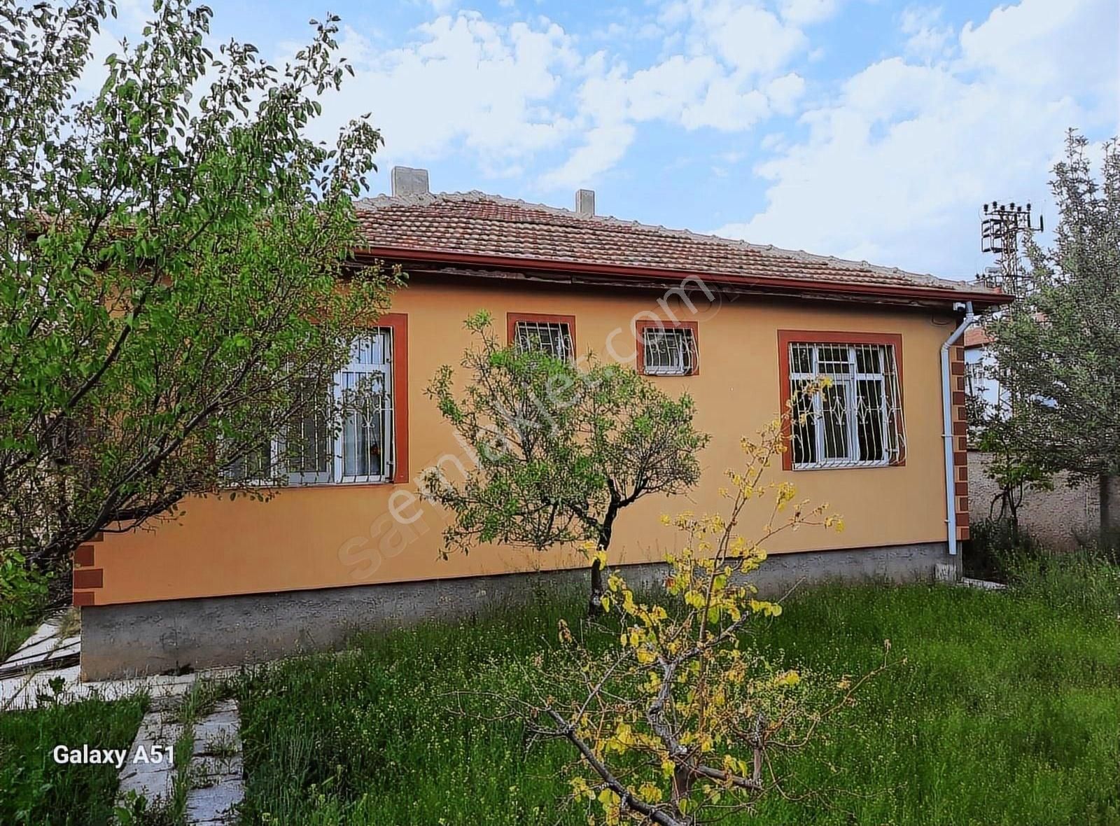 Yamanlardan Muhteşem Konum, Mantolamı,yapılı Extralı Müstakıl Ev
