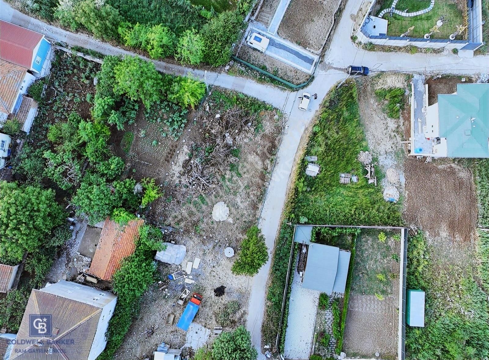 Satılık Kestanelik Köy İçinde 649m² 0.30 Emsal Konut İmarlı Arsa