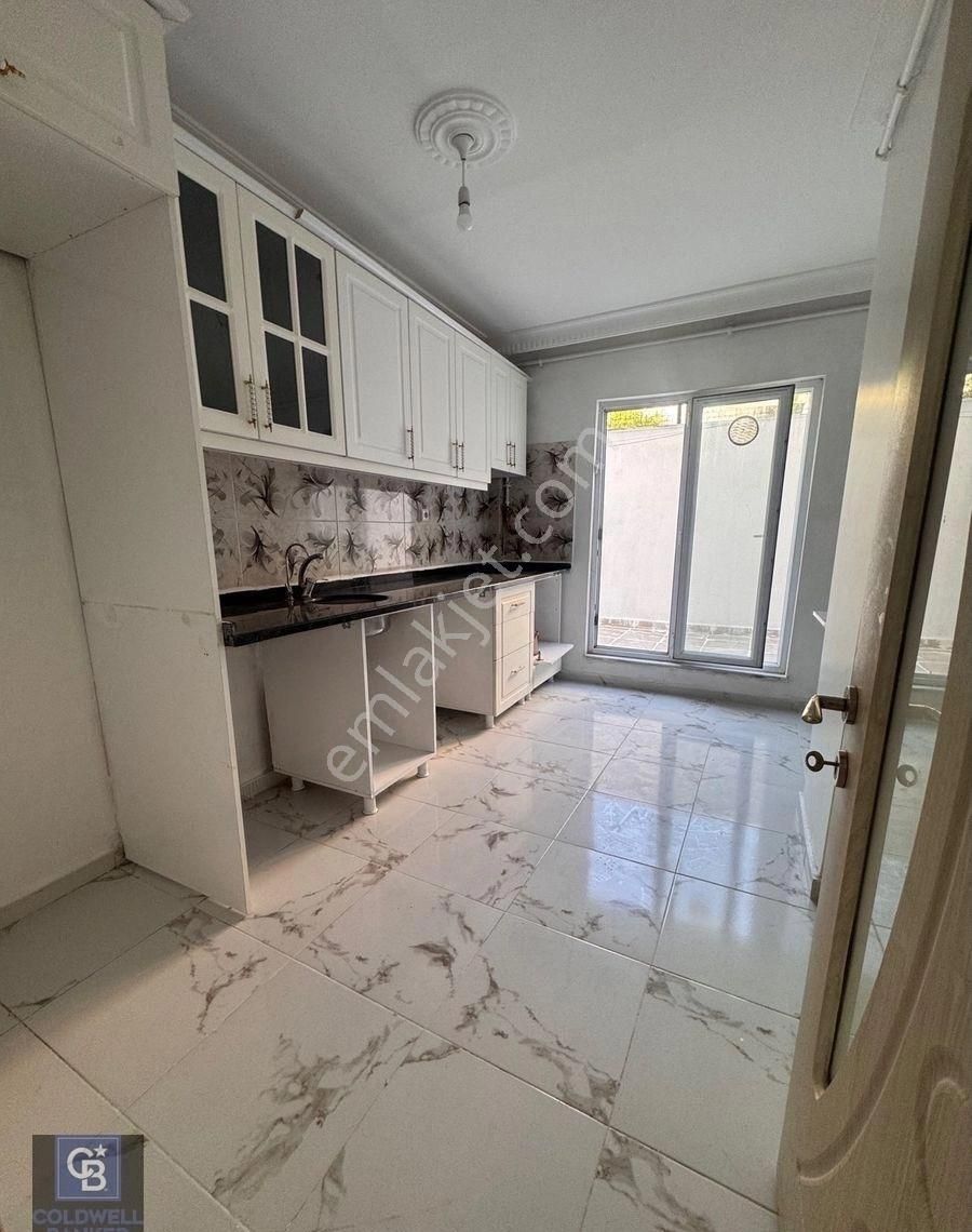 Satılık Arnavutköy Atatürk Mah.2+1 Bahçe Katı