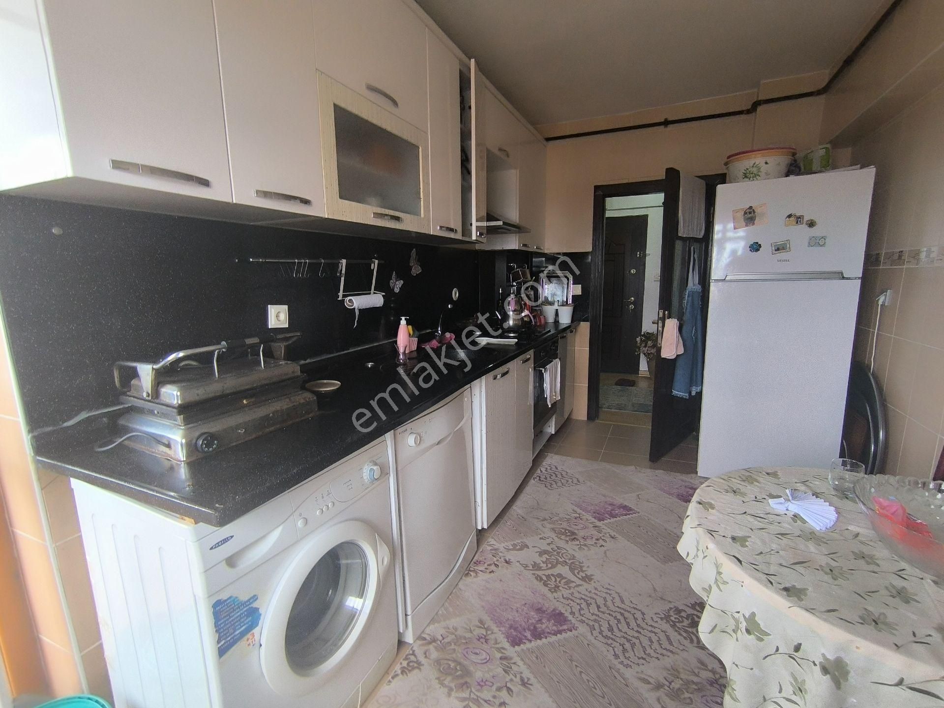 Yılmaz Gayrımenkulden Satılık 5+1 Teras Ful Yapılı Masrafsız Manzaralı