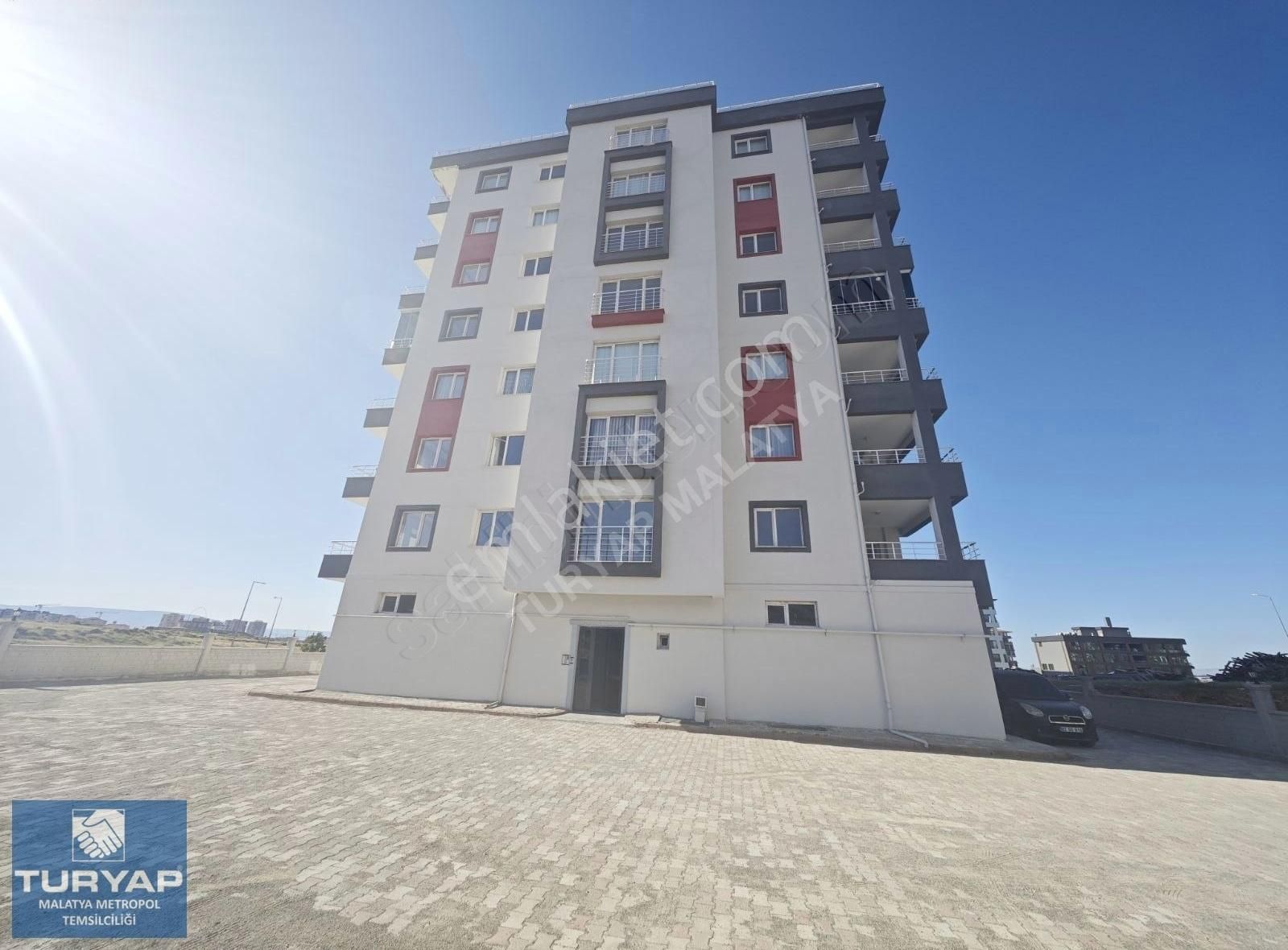 Turyap Metropol'den Yakınca'da 4+1 Sıfır Daire