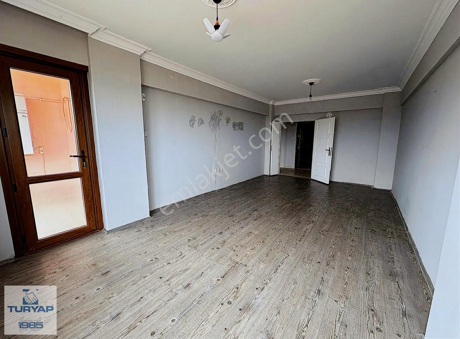Yalova Merkez Deniz Manzaralı 3+1 Satılık Daire