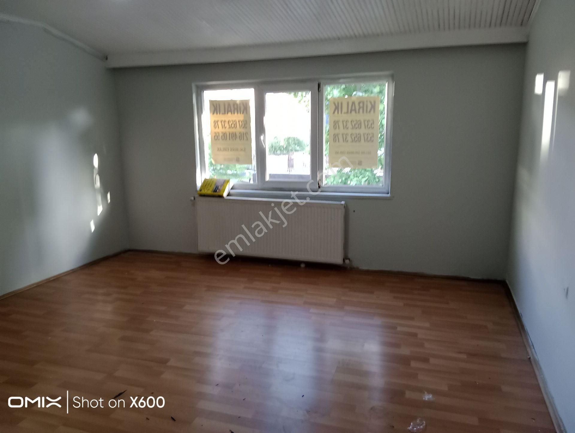 Pendik Şeyhli De Hilal Konutları Karşısın Da Kıralık 3+1 Kombili