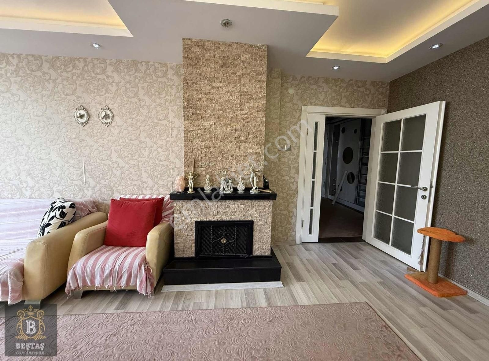 1-beştaş Gayrimenkulden Kushimotoda İçi Lüx Yapılı Satılık Daire