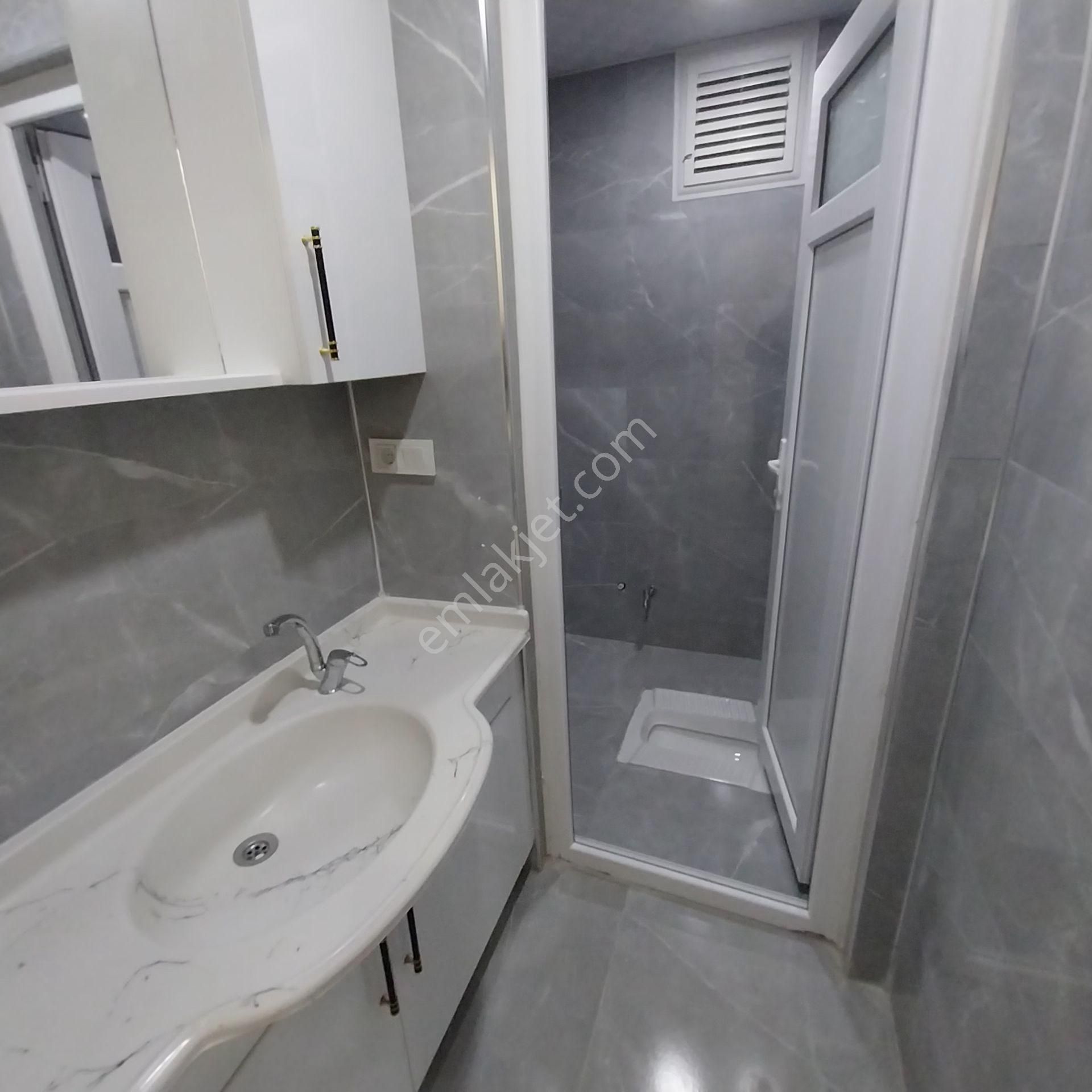 Karaaslanda Satlık Sıfır 2 Katlı Lüks Mustakil Bina - Görsel 16