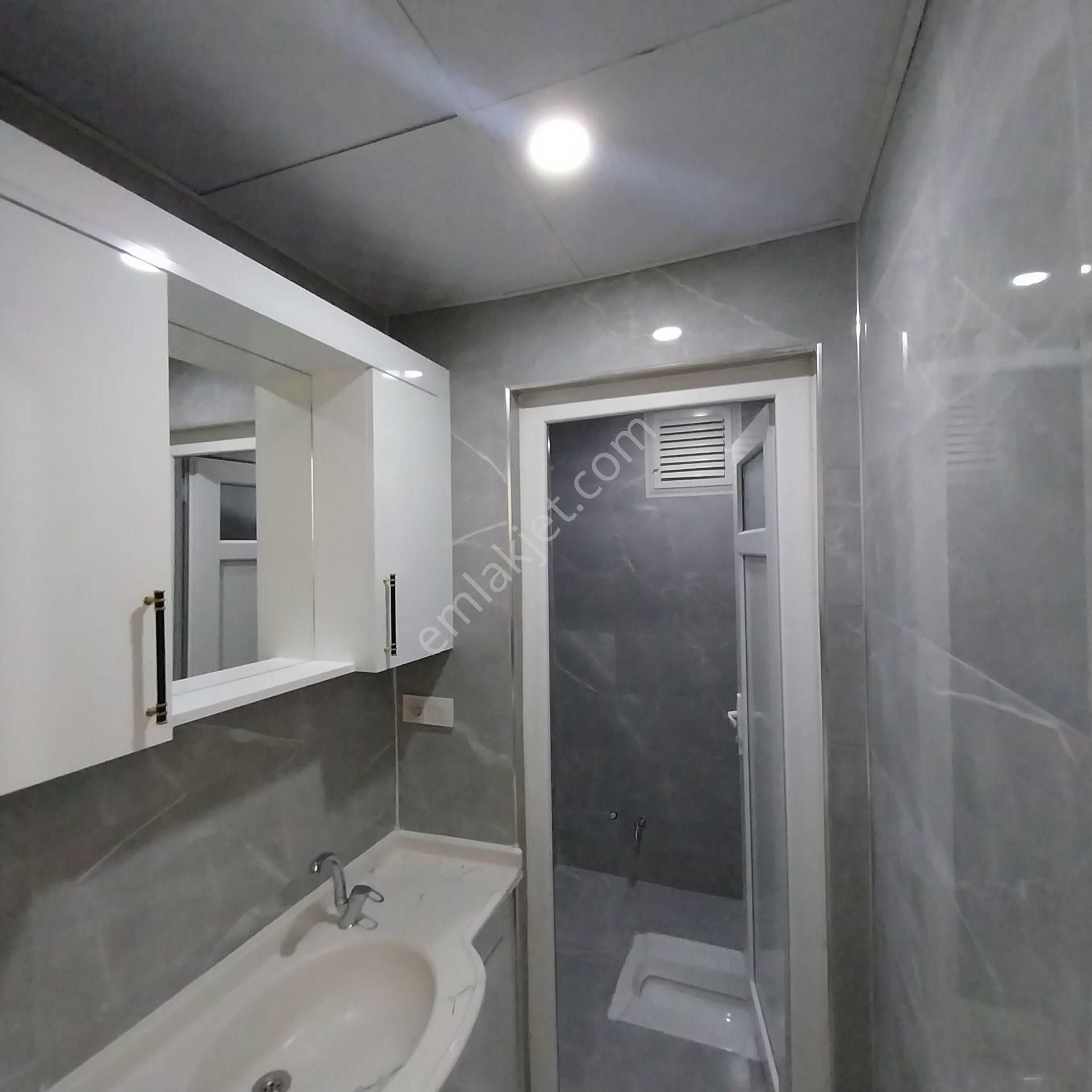 Karaaslanda Satlık Sıfır 2 Katlı Lüks Mustakil Bina - Görsel 15